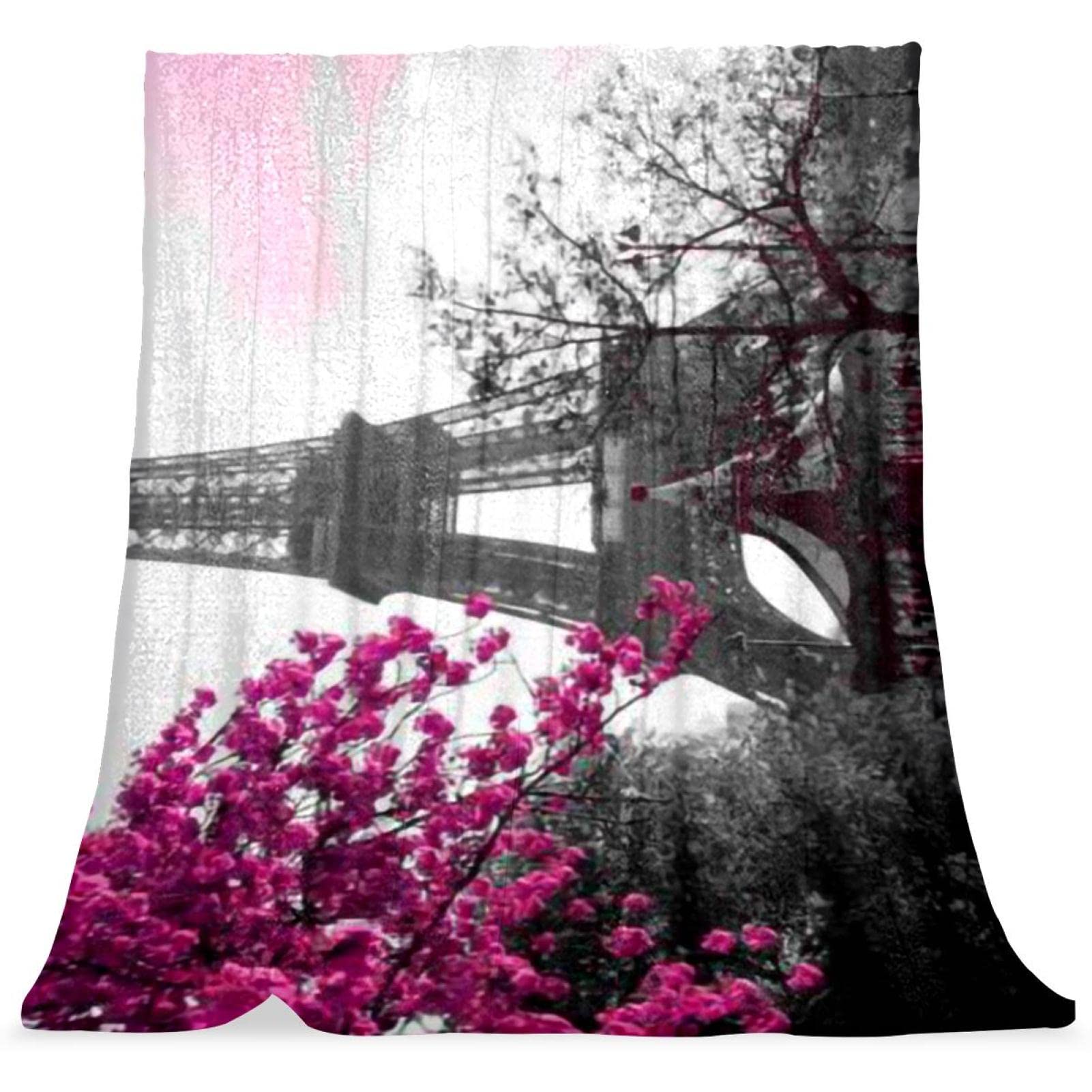 Couvre-lit doux confort absolu imprimé fleurs de printemps et Tour Eiffel rose