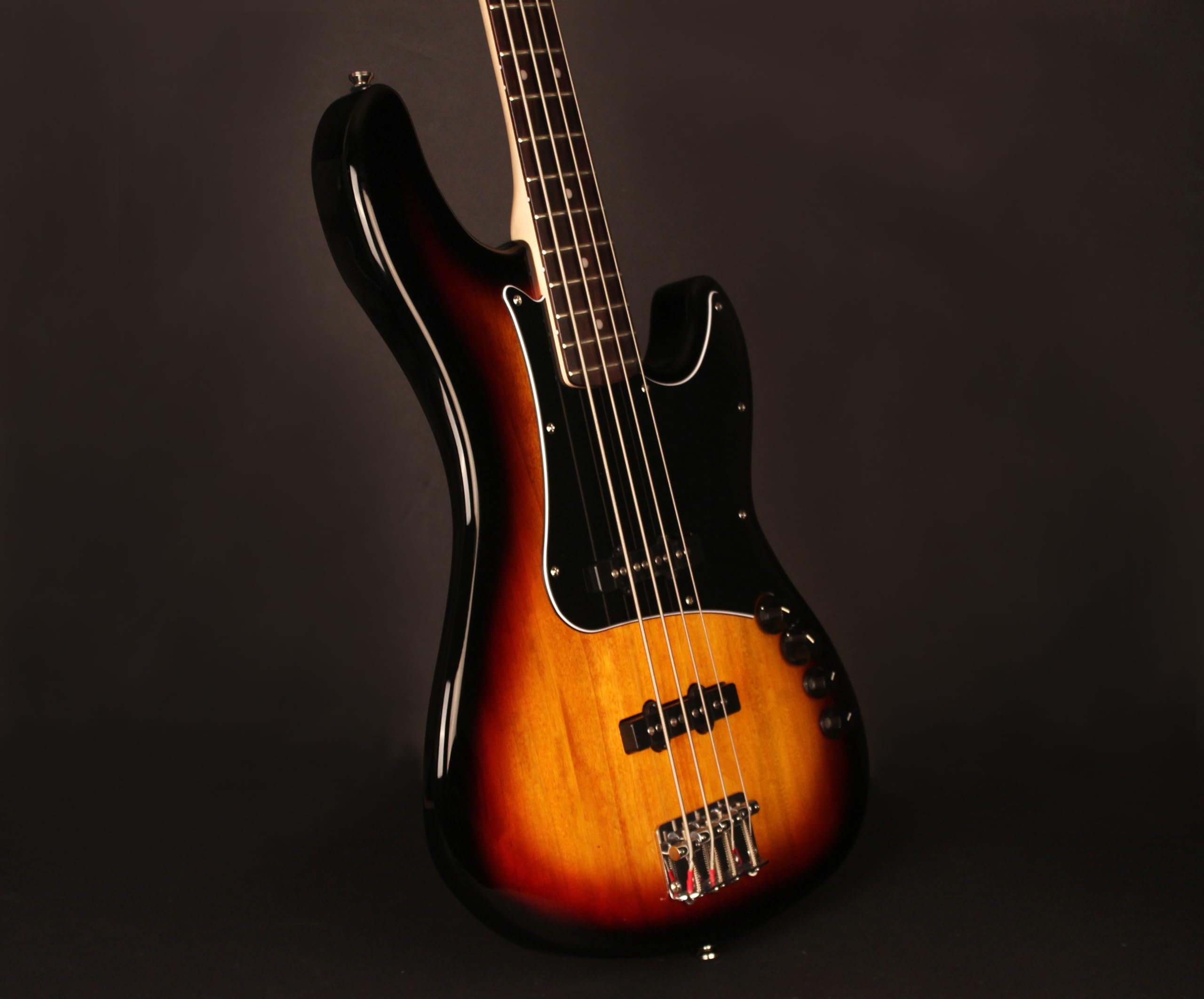 Cort GB34JJ 4-String Electric Bass, JJ Pickups, 3 Tone Sunburst - Image 5