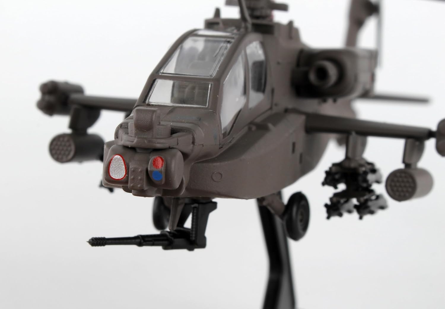 Daron Postage Stamp Boeing AH-64D Apache Longbow 1/100 Scale Diecast Display Model with Stand,Medium
