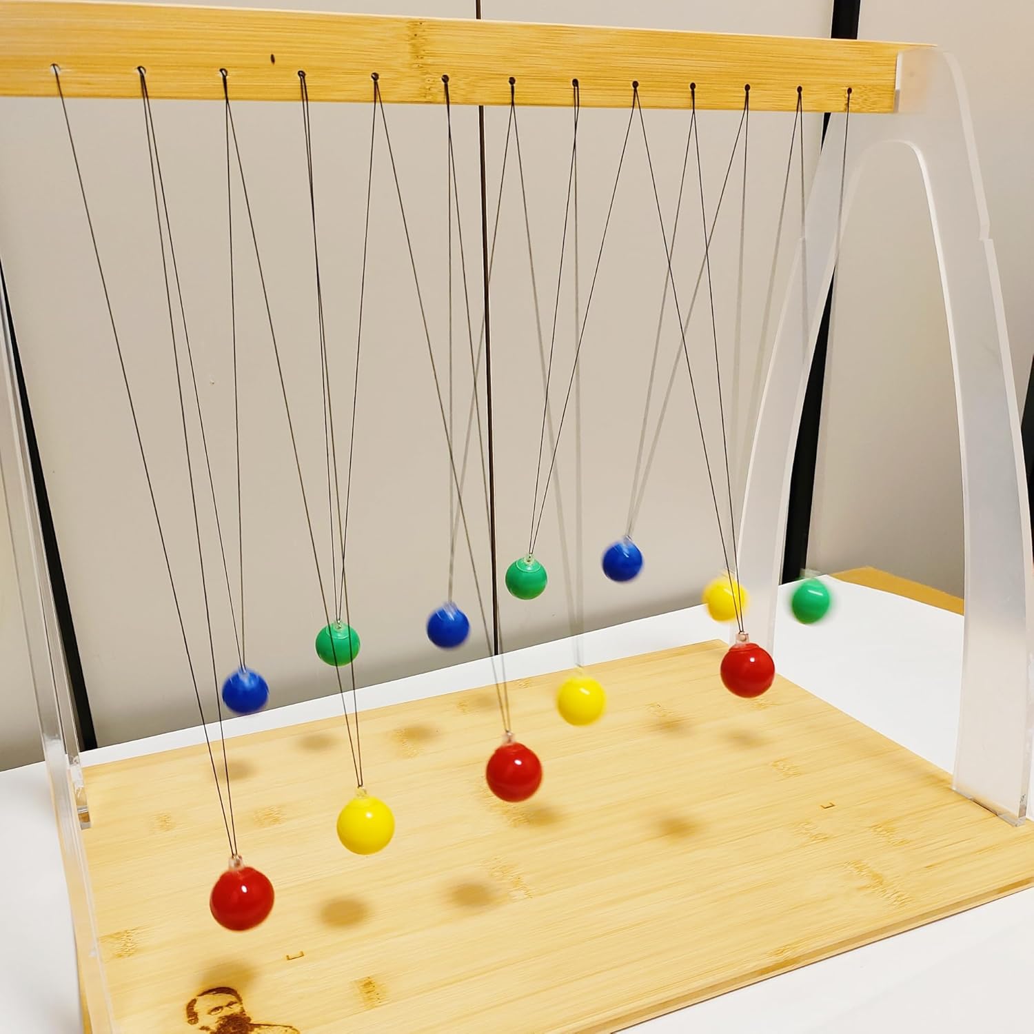 Newtons Cradle Pendulum Balls Cool Science Gadgets Kinetic Physics Toys Desktop Decorations