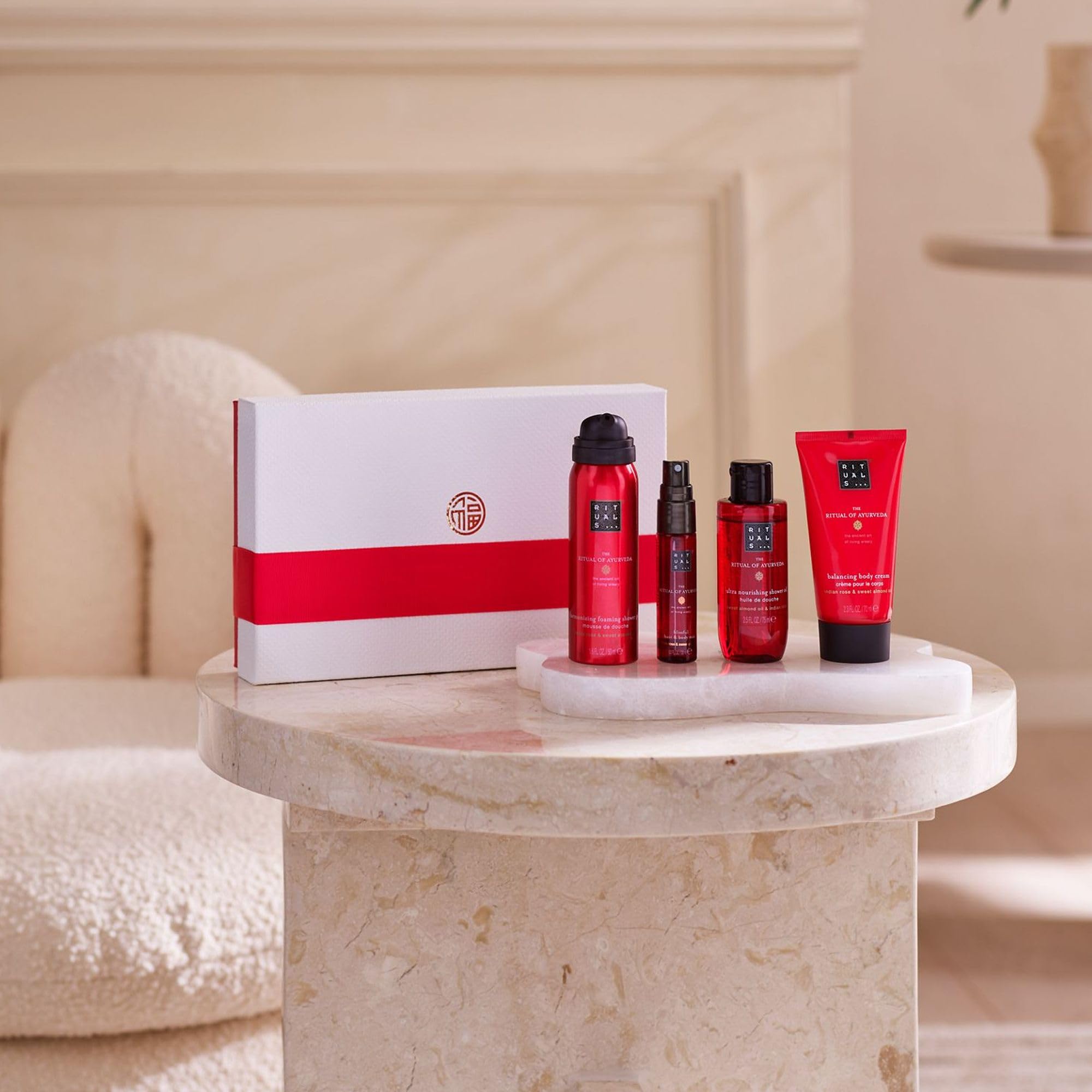 RITUALS Le Ritual of Ayurveda Coffret Cadeau Petit Coffret Cadeau avec Produits de Soins Personnels avec Rose Indienne et Huile d'amande Douce - Parfum Équilibre
