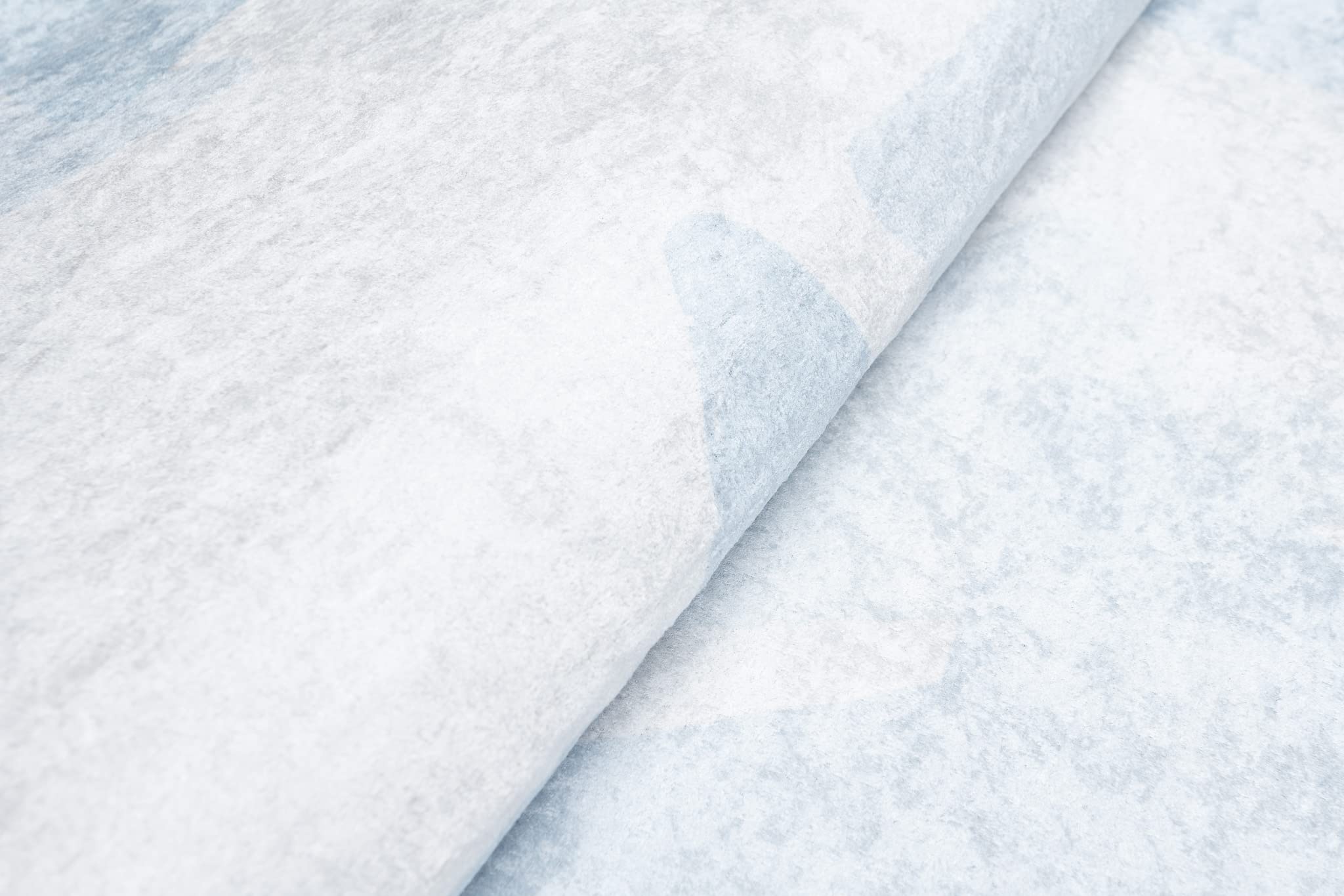TAPISO Emma Alfombra Antideslizante de Habitación Infantil Juvenil Dormitorio de Niño Bebé Diseño Moderno Cielo Gris Claro Blanco Azul Patrón Impreso Sin Pelo Suave 140 x 200 cm