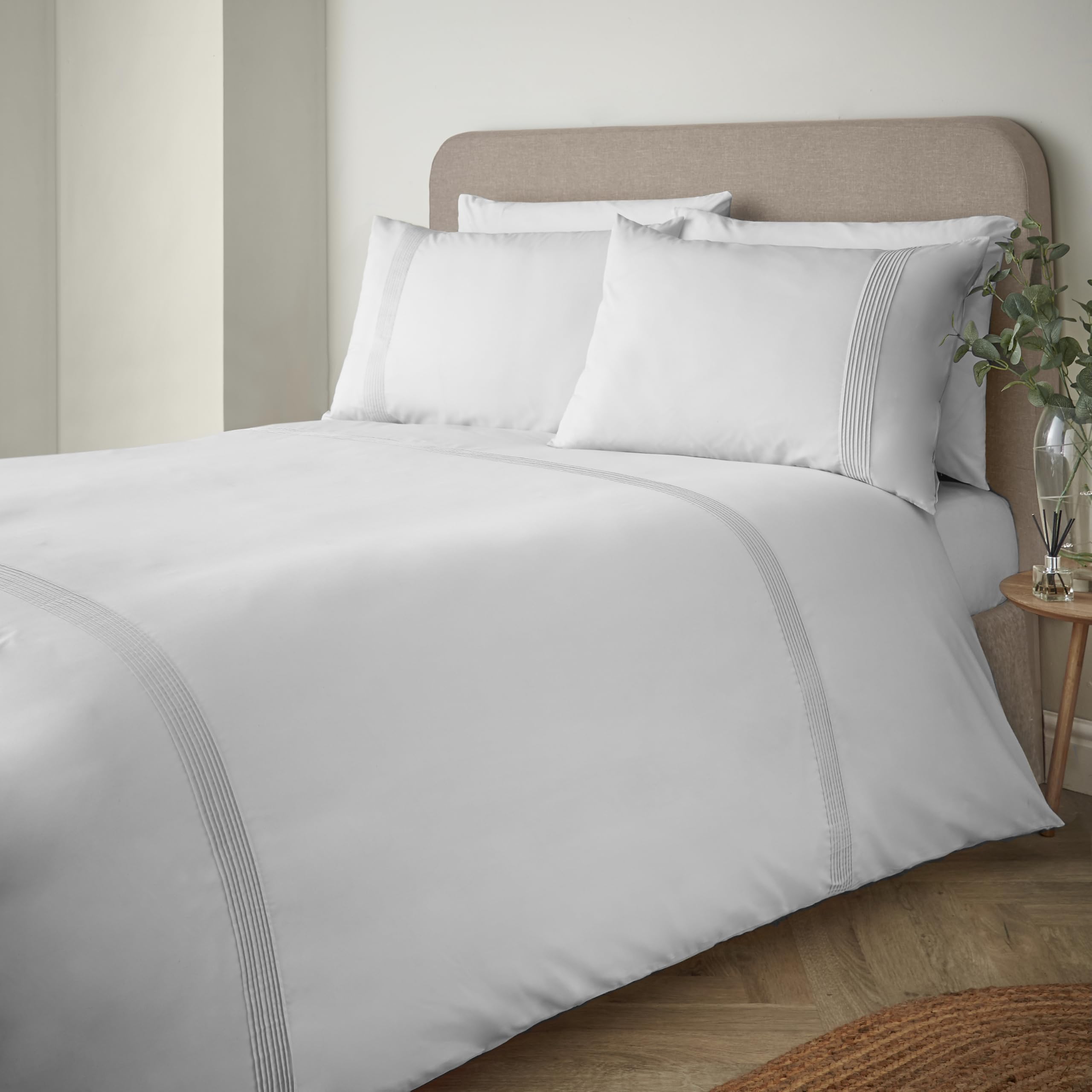 Catherine Lansfield Pintuck Easy Iron Percale Duvet Cover Set