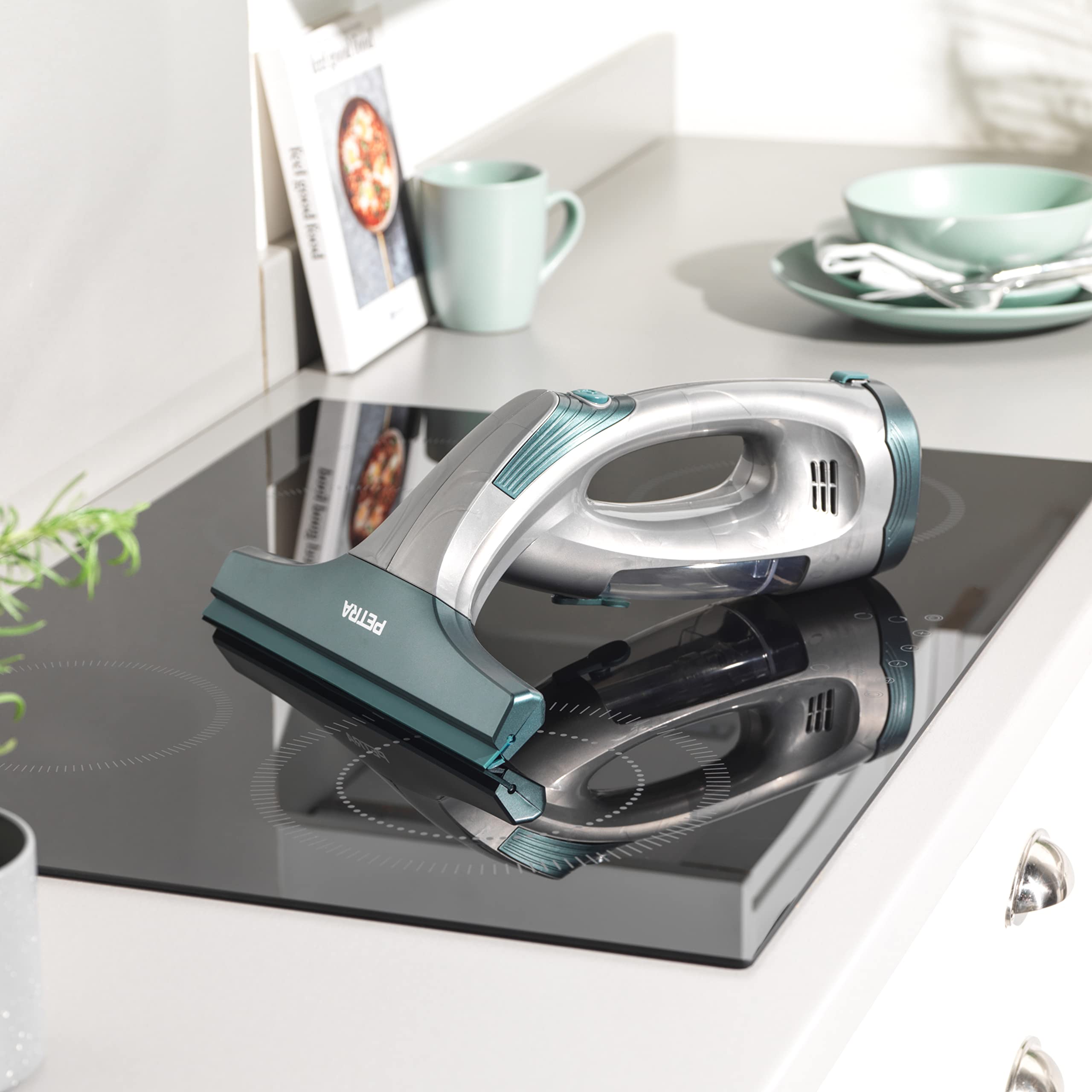 Petra PF0749VDEEU10 inalámbrico Aspirador para ventanas - batería recargable de 3,7 V, aspirador con cabezal ligero, depósito de 60 ml, hasta 30 minutos, sin marcas, elimina la condensación