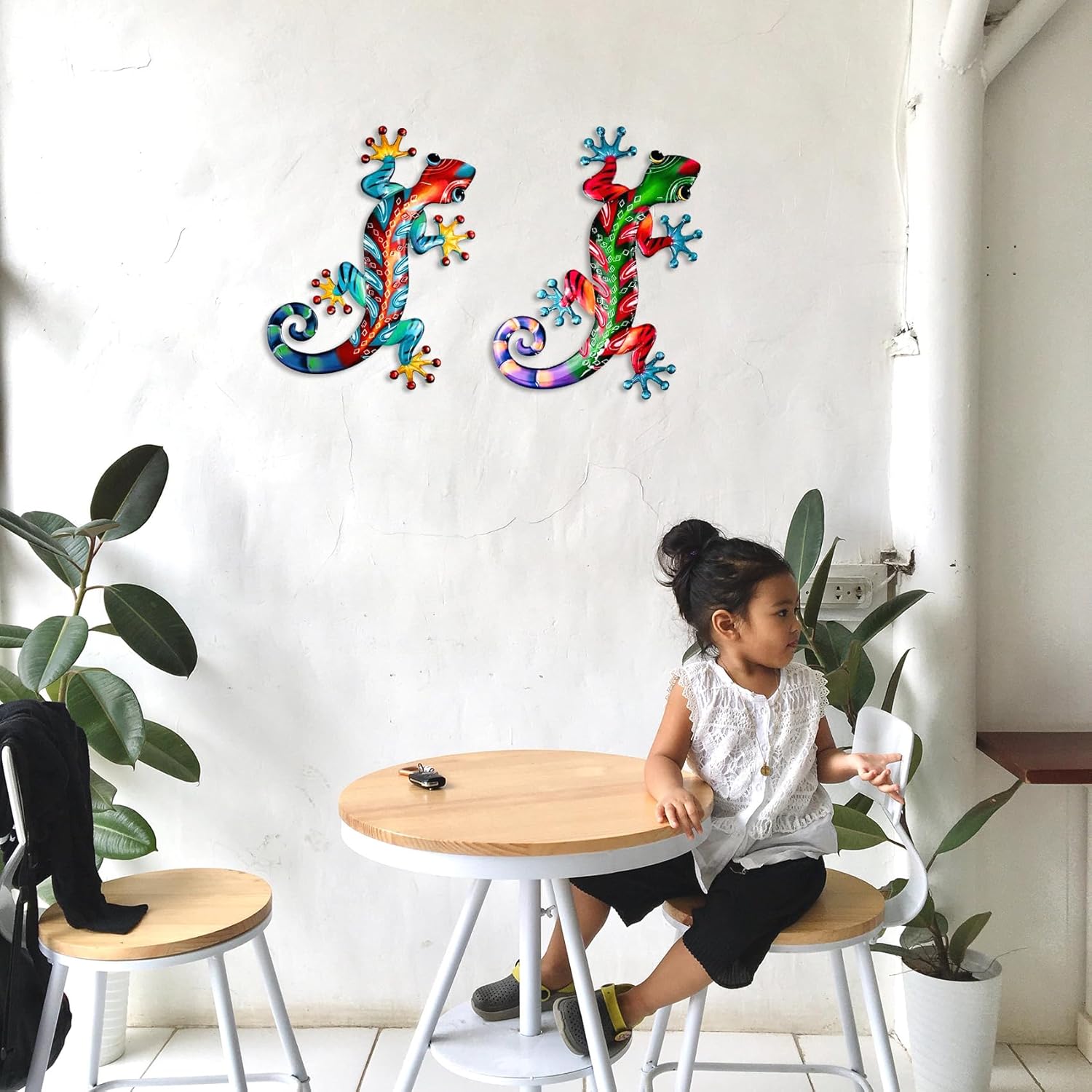 Meduofon Set of 2 Large Metal Gecko Wall Decor, Outdoor Lizard Wall Art Upgrade Handmade Hanging Sculpture Decoration for Indoor Outdoor Home Garden Yard Fence Patio (2PC Large Gecko)