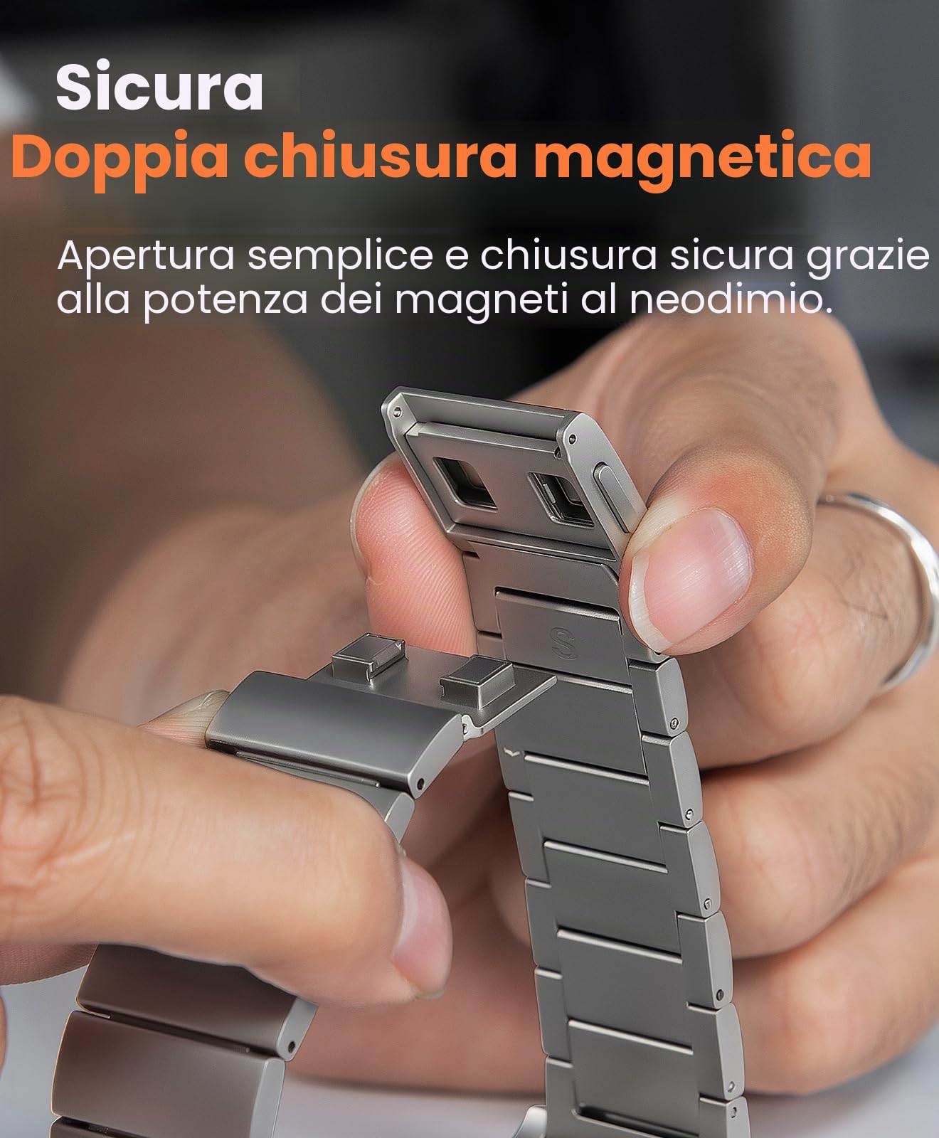 Cinturino in titanio CRNS02 compatibile con Apple Watch Ultra 3/2/1 49 mm, serie 11/10 46 mm - 24 mm di larghezza regolabile in titanio cinturino per Apple Watch - Cinturino in titanio