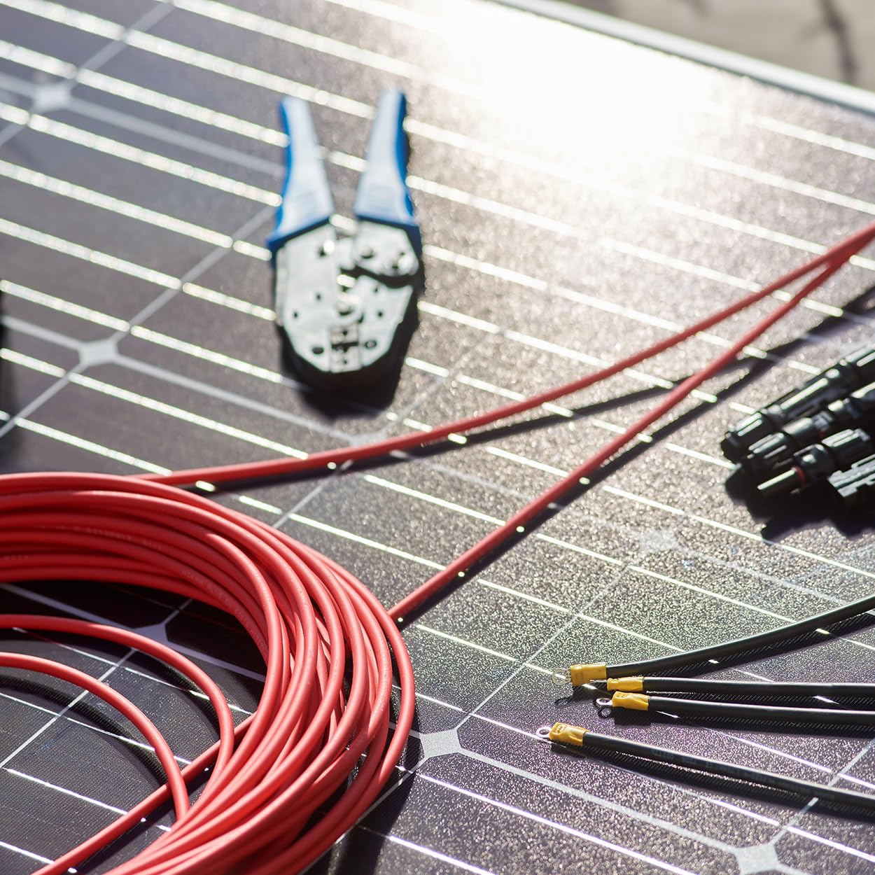 Cavo di Prolunga Solare ANFIL® 4mm² – Cavo per Pannelli Solari Fotovoltaici Rosso e Nero – 1800V DC – Doppio Isolamento, Alta Qualità, Resistente ai Raggi UV e alle Intemperie (Nero, 100m)