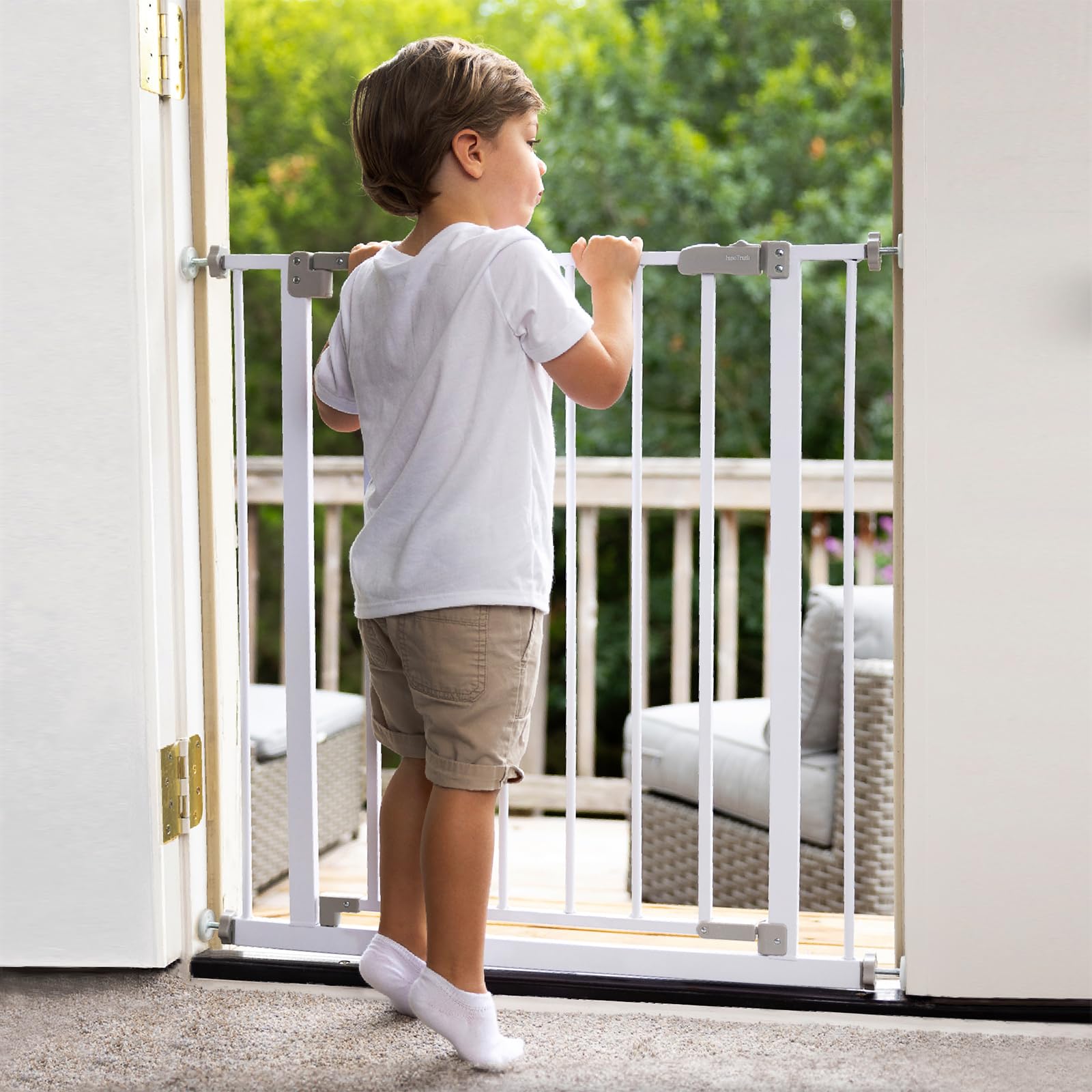 InnoTruth 28.9-42.1" Wide Baby Gate for Stairs & Doorways, 30" Tall Pressure Mounted Dog Gates for Stairs Expandable One-Hand Open, Easy Step Walk Through Dual Lock Metal Pet Gates for Dogs, White