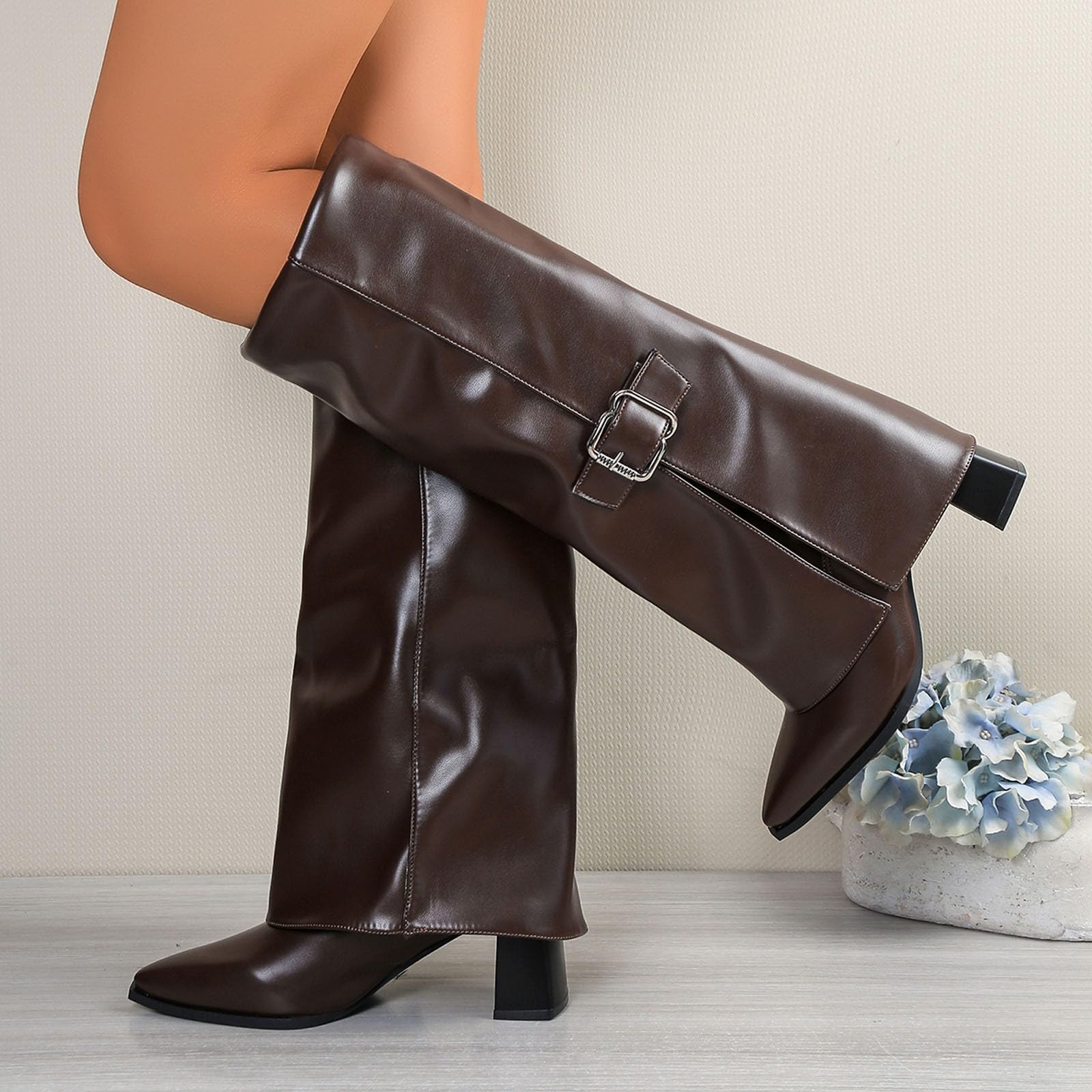 Generisch Botas de equitación Botas de moda con puntera puntiaguda y media pantorrilla y detalle de hebilla. Botas cómodas y elegantes para otoño e invierno.