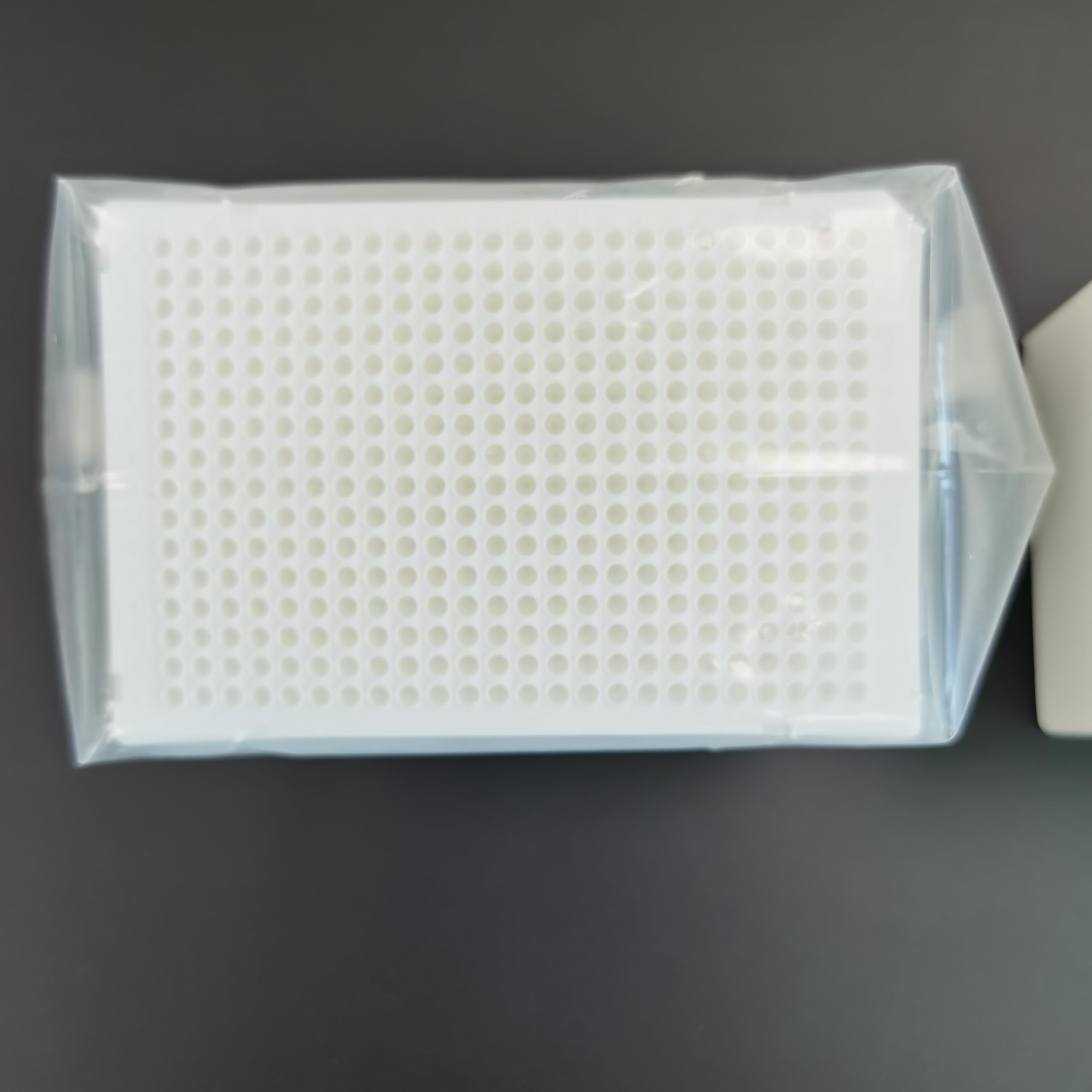 Microplaques PCR 384 puits consommable laboratoire transparent double coupe pour thermocycleur - 2