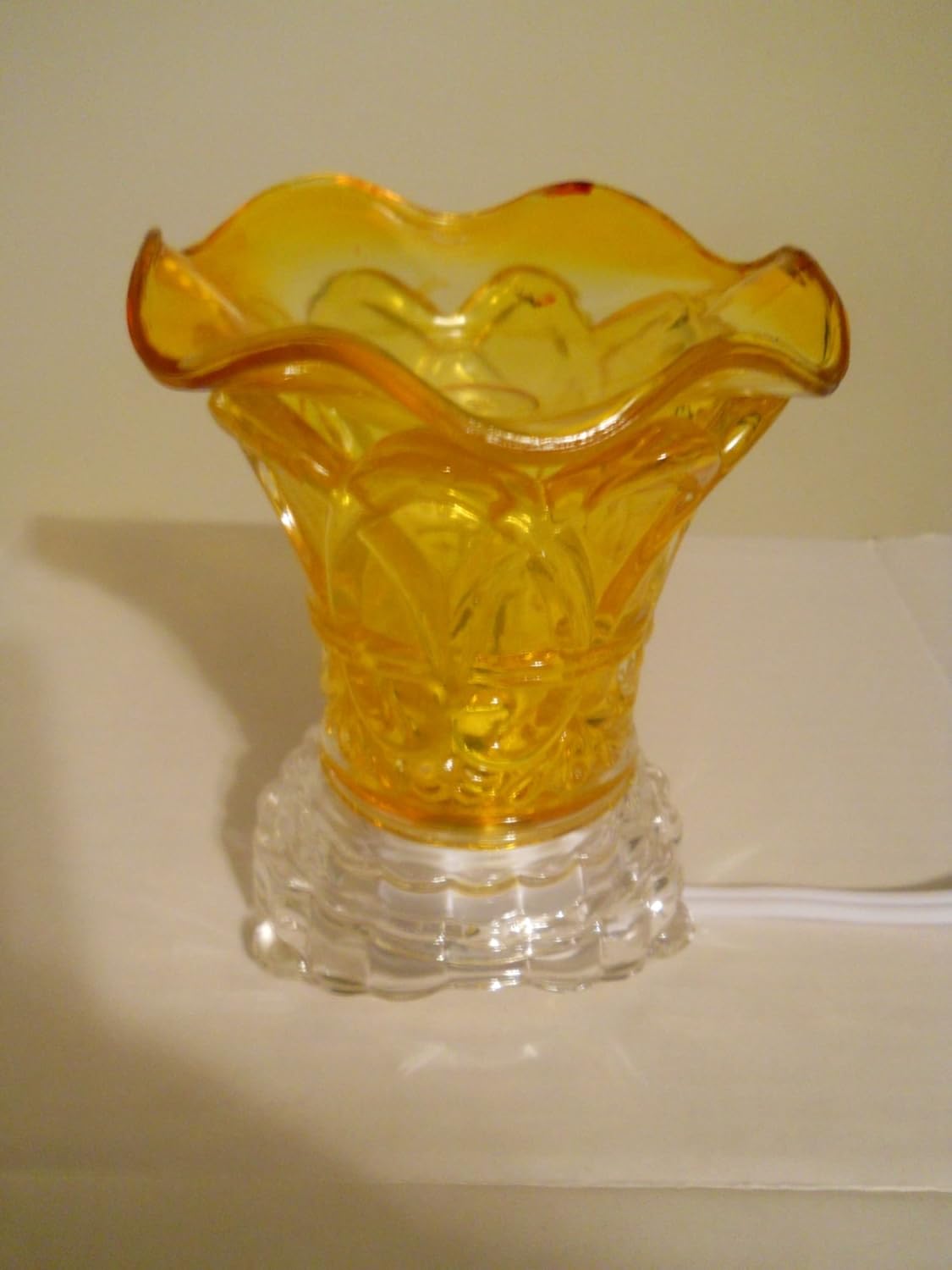 Golden Yellow Crown Shaped Electric Fragrance Oil Burner Tart Warmer Corded Aromatic Lamp
