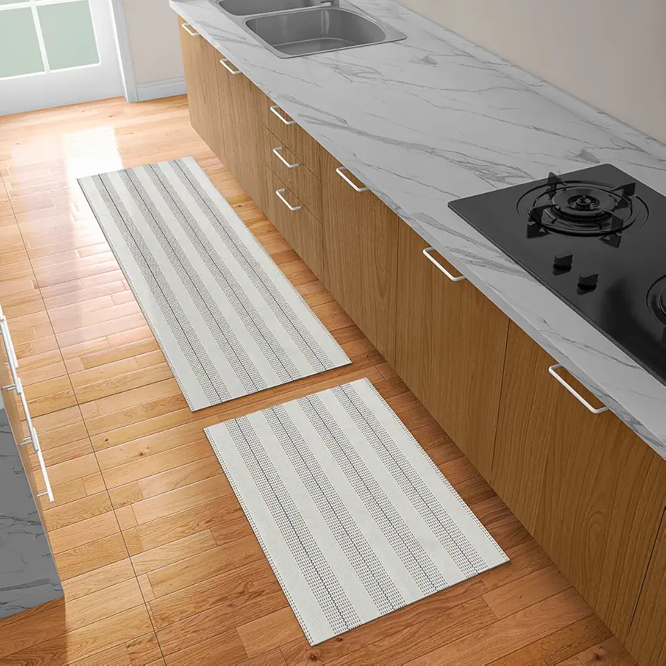 Kit Tapete Cozinha 2 Peças de Algodão com Antiderrapante Conjunto Passadeira 1,30m x 45cm Capacho 65cm x 45cm Trilho Cru Listrado Minimalista Rústico Lavável