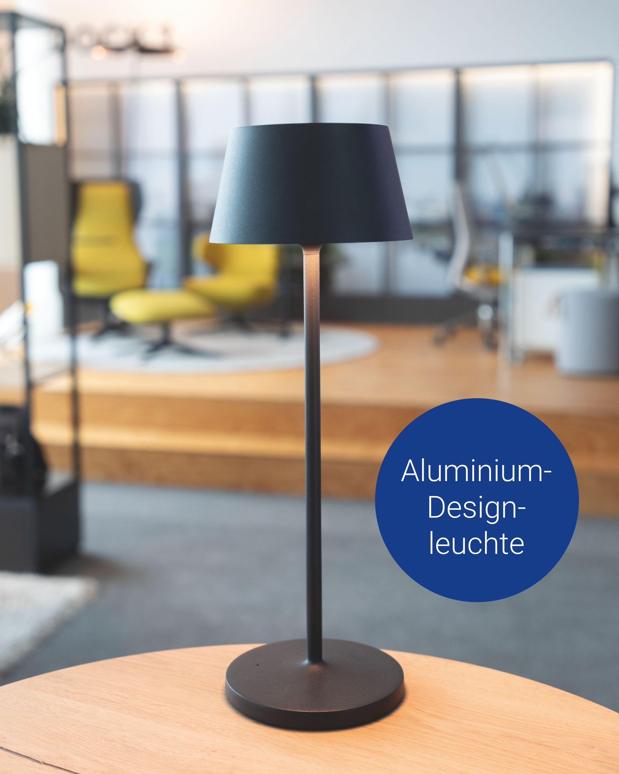 MAUL LED Akku Tischlampe MAULnina schwarz dimmbar kabellos IP54 | Warmweißes Ambientelicht, stufenlose Touch-Bedienung, flexibel aufstellbar, Kontakt-Ladestation, spritzwassergeschützt