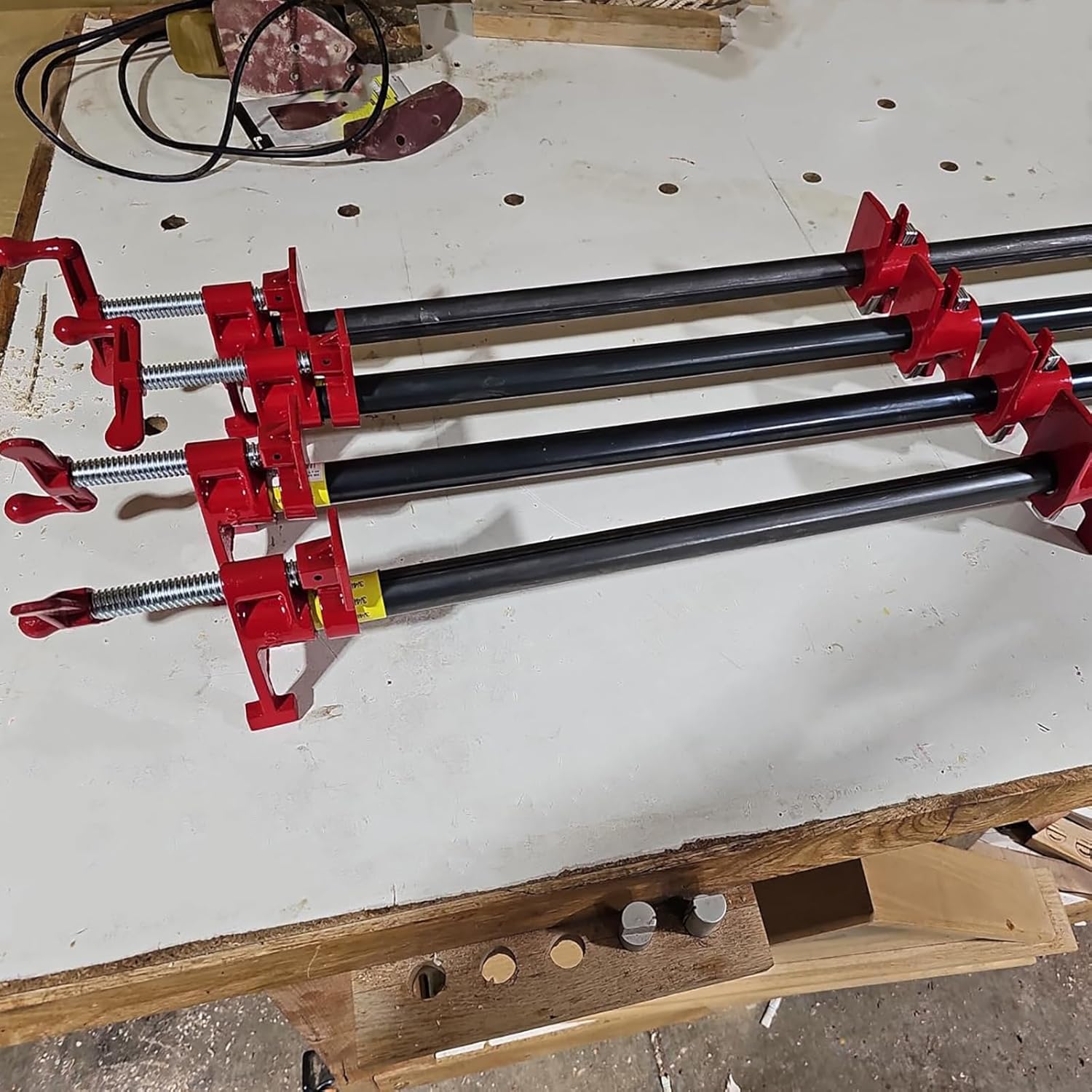 4 Pack 3/4 Inches Pipe Clamp, Wood Gluing Pipe Clamp Set, Heavy Duty Woodworking Cast Iron Clamp for Metalworking, Woodworking and Frame Assembly, Red