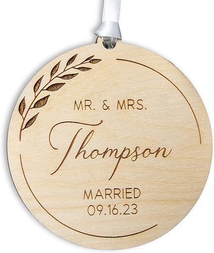 Mr and Mrs Christmas Ornament, Personalized Wedding Ornaments, Personalized Wedding Gifts, Newlywed Christmas Ornament, Wedding Ornament, Just
