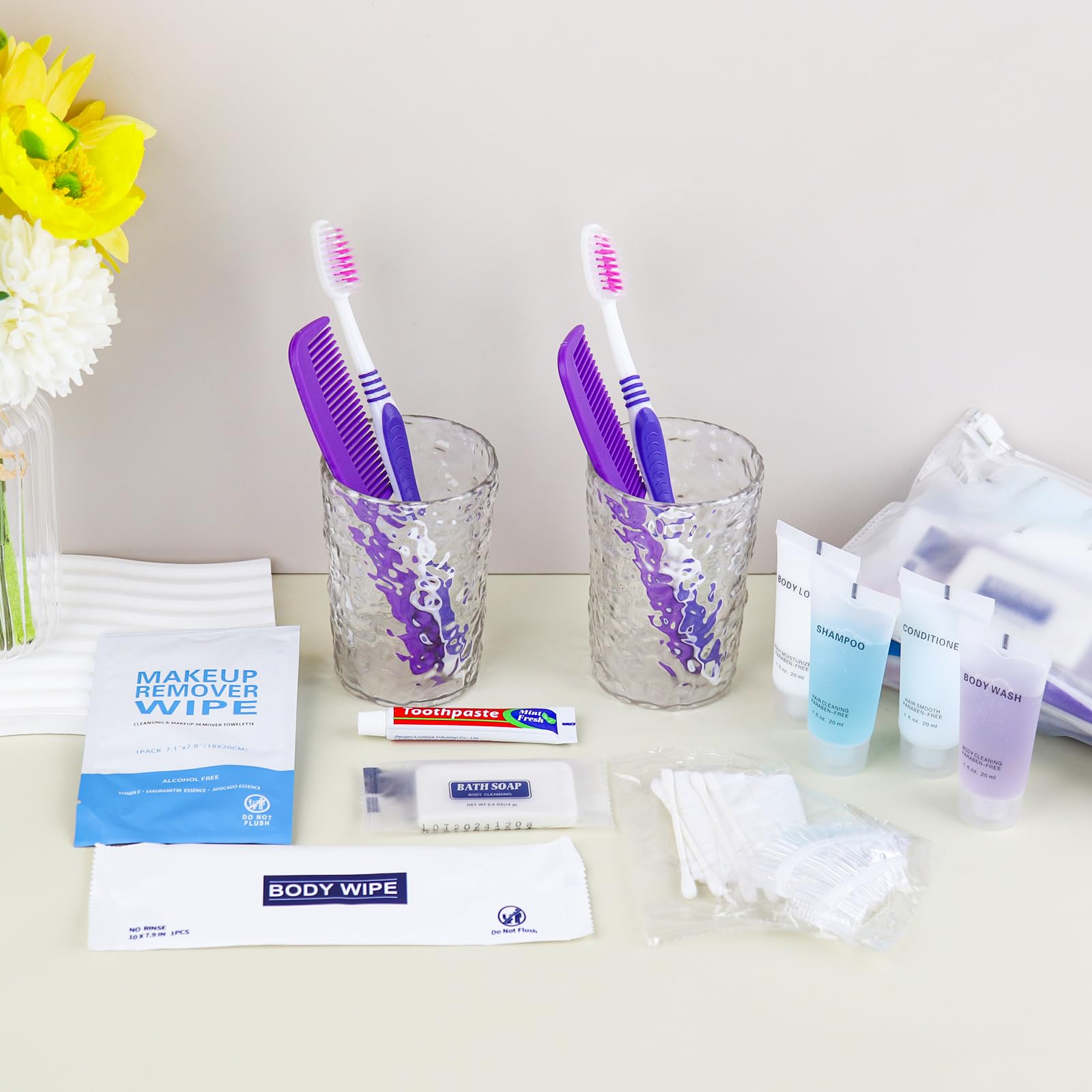 Lot de 10 trousses de toilette de base, emballées individuellement, kit d'hygiène personnelle en vrac, fournitures de soins pour sans-abri, kits pratiques de voyage adaptés pour hôtel, maison, camping