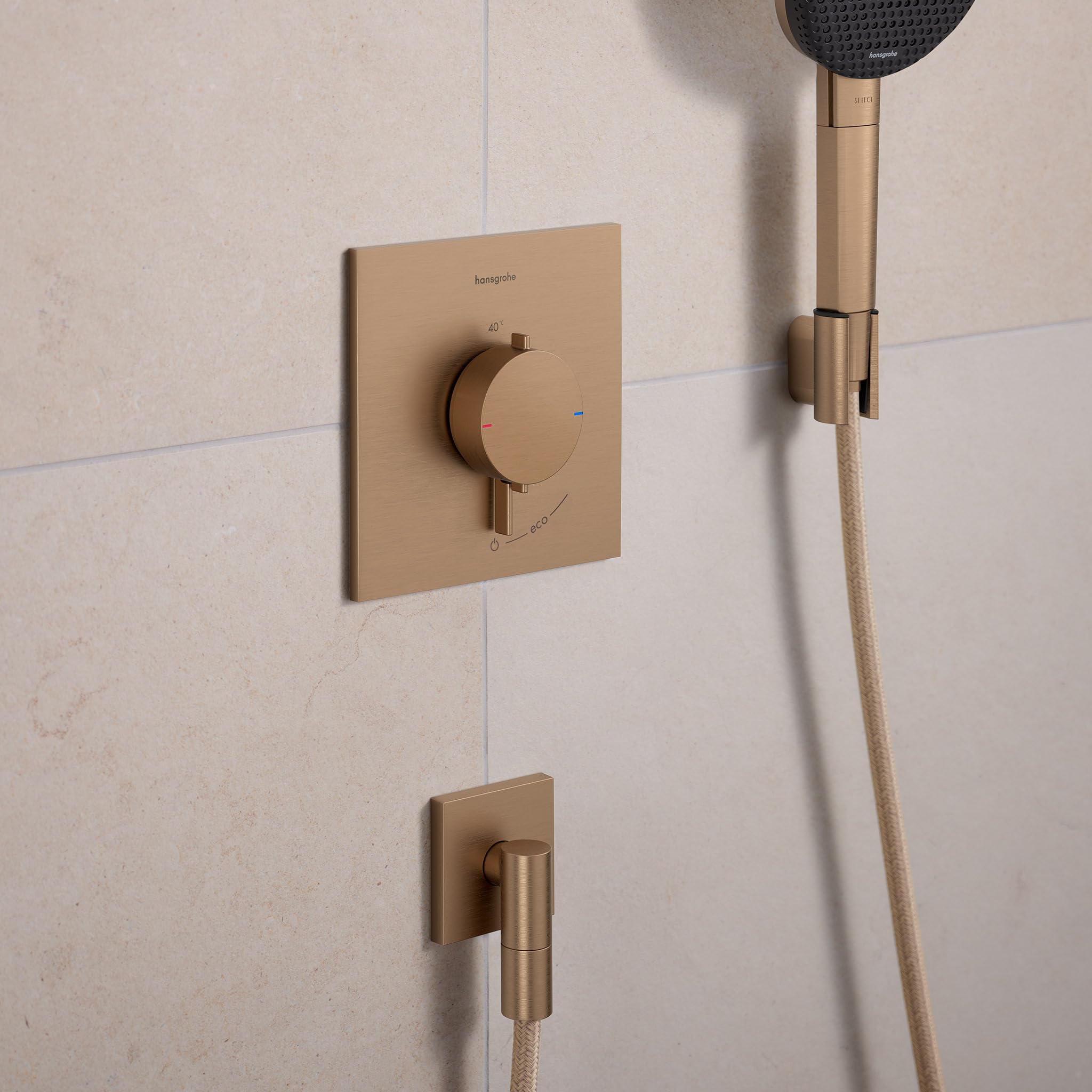 hansgrohe FixFit Fine E - Coude de raccordement douche, Raccord de tuyau avec clapet anti-retour, Coude de raccordement mural universel, Bronze brossé, 28883140