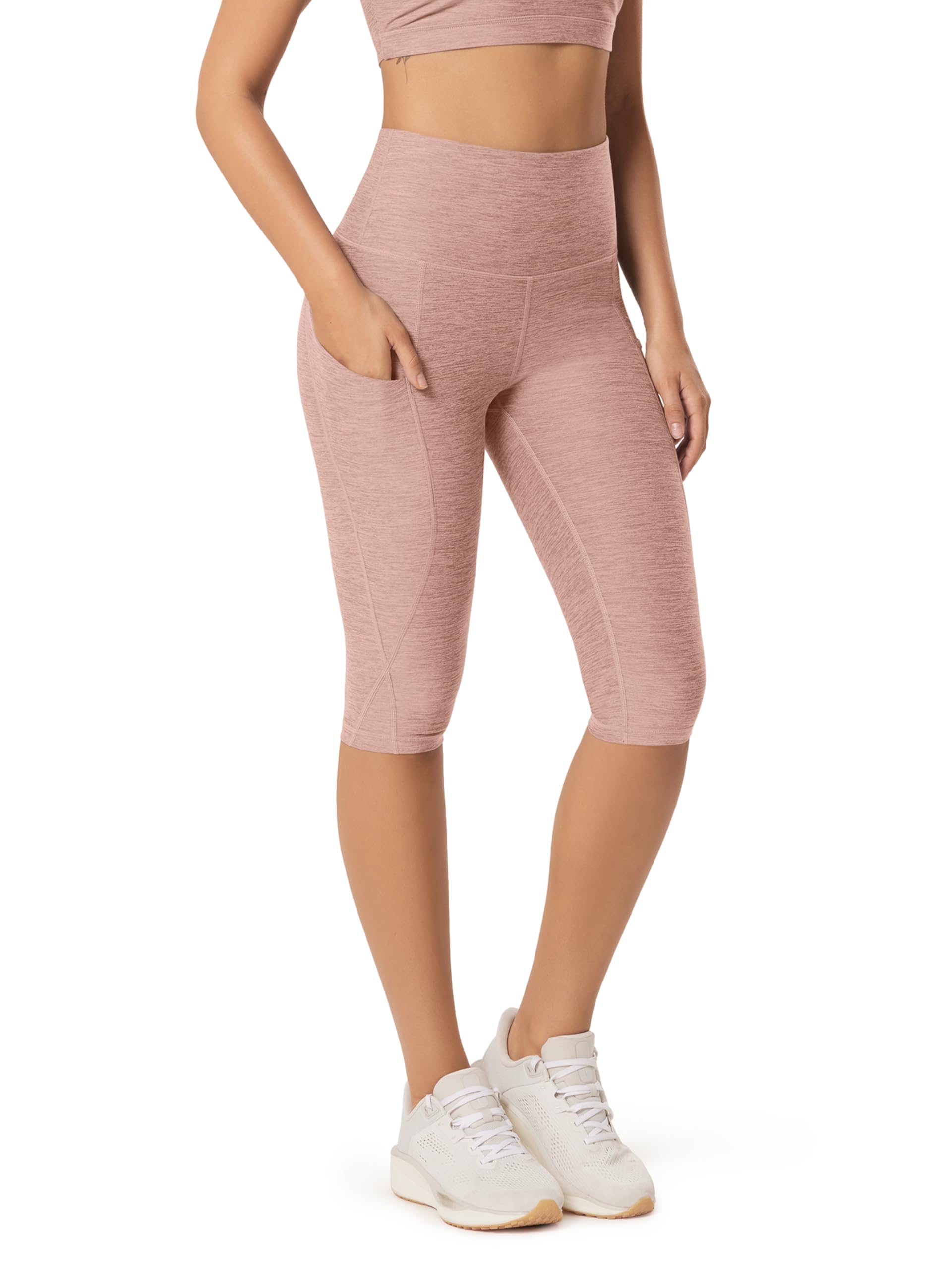 ODODOS Women's High Waisted Yoga Capris with Pockets, Tummy Control Non See Through Workout Athletic Running Capri Leggings