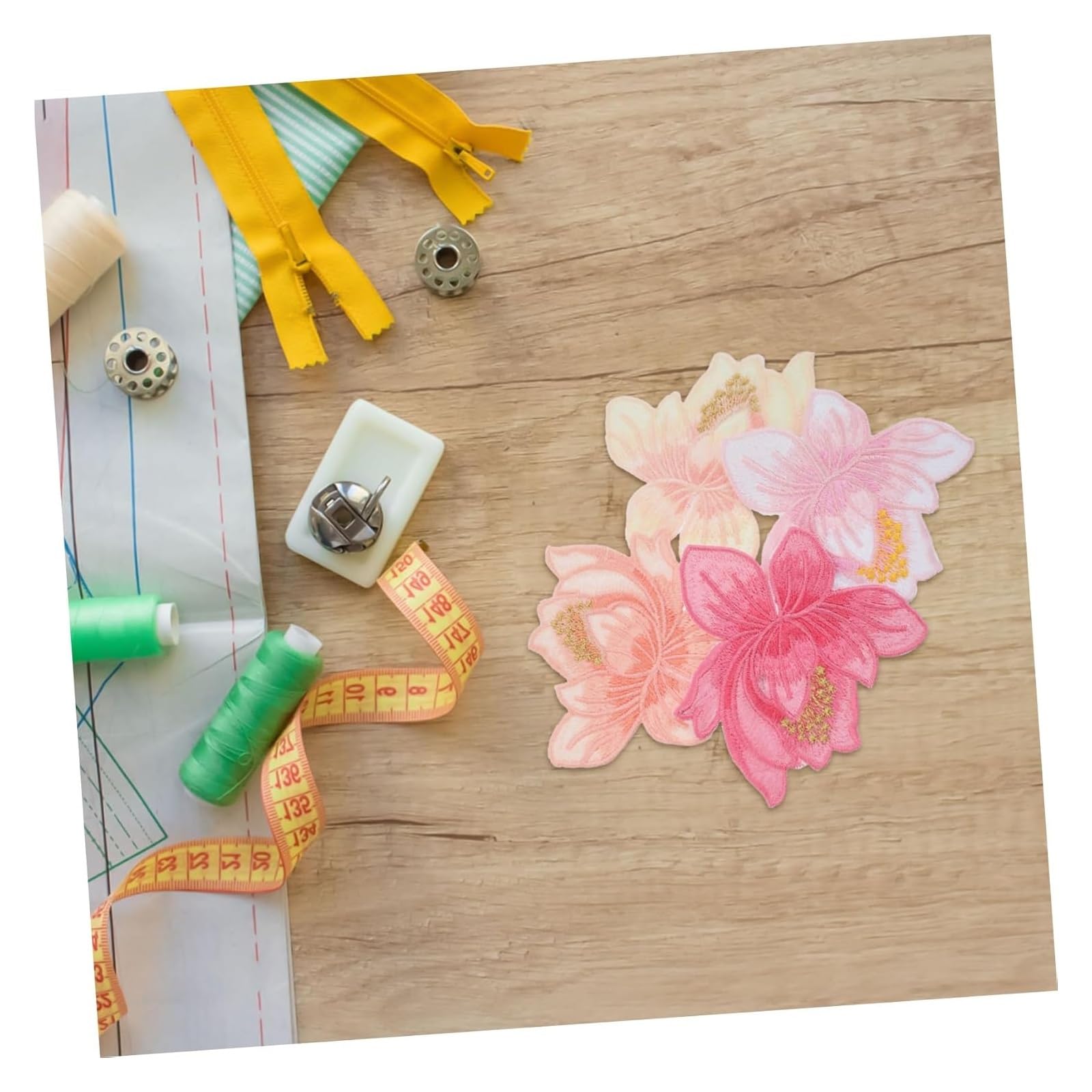 Applikationen für Kleidung, 4 Stück Stickerei-Patch Lotus Eisen dekorativ