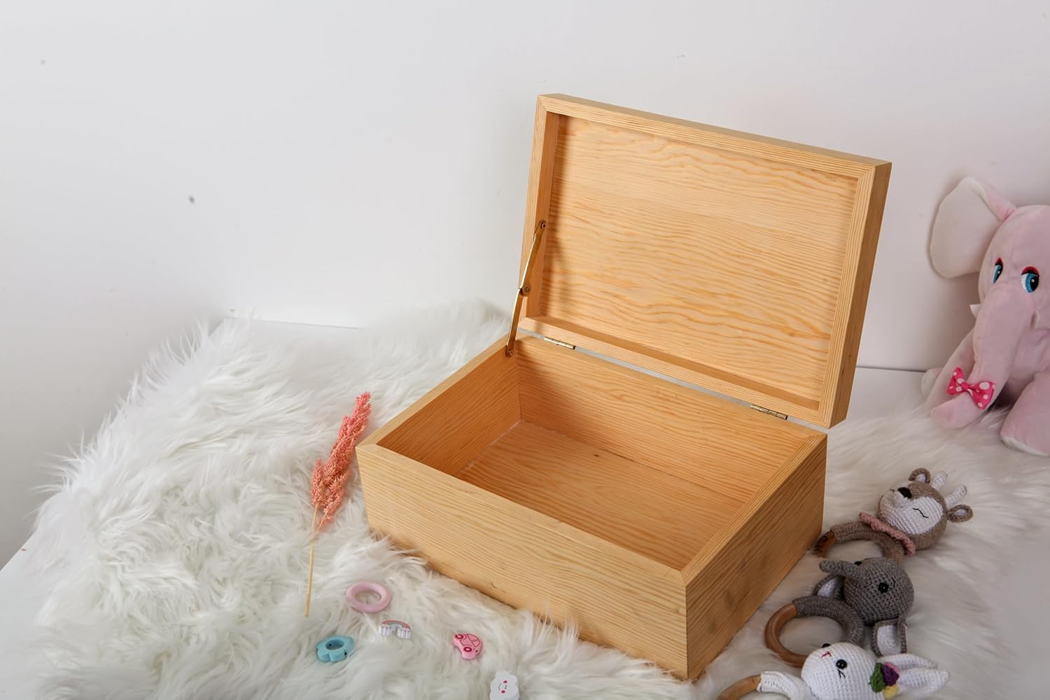 Personalized Newborn Keepsake Box, Pine, Wood, Cuddly, Animals, Nursery Decor, Customizable, Presents, For Photos, Toys, Small Books, Children, Celebration (7.8 x 11.8 x 4.9 Inches)