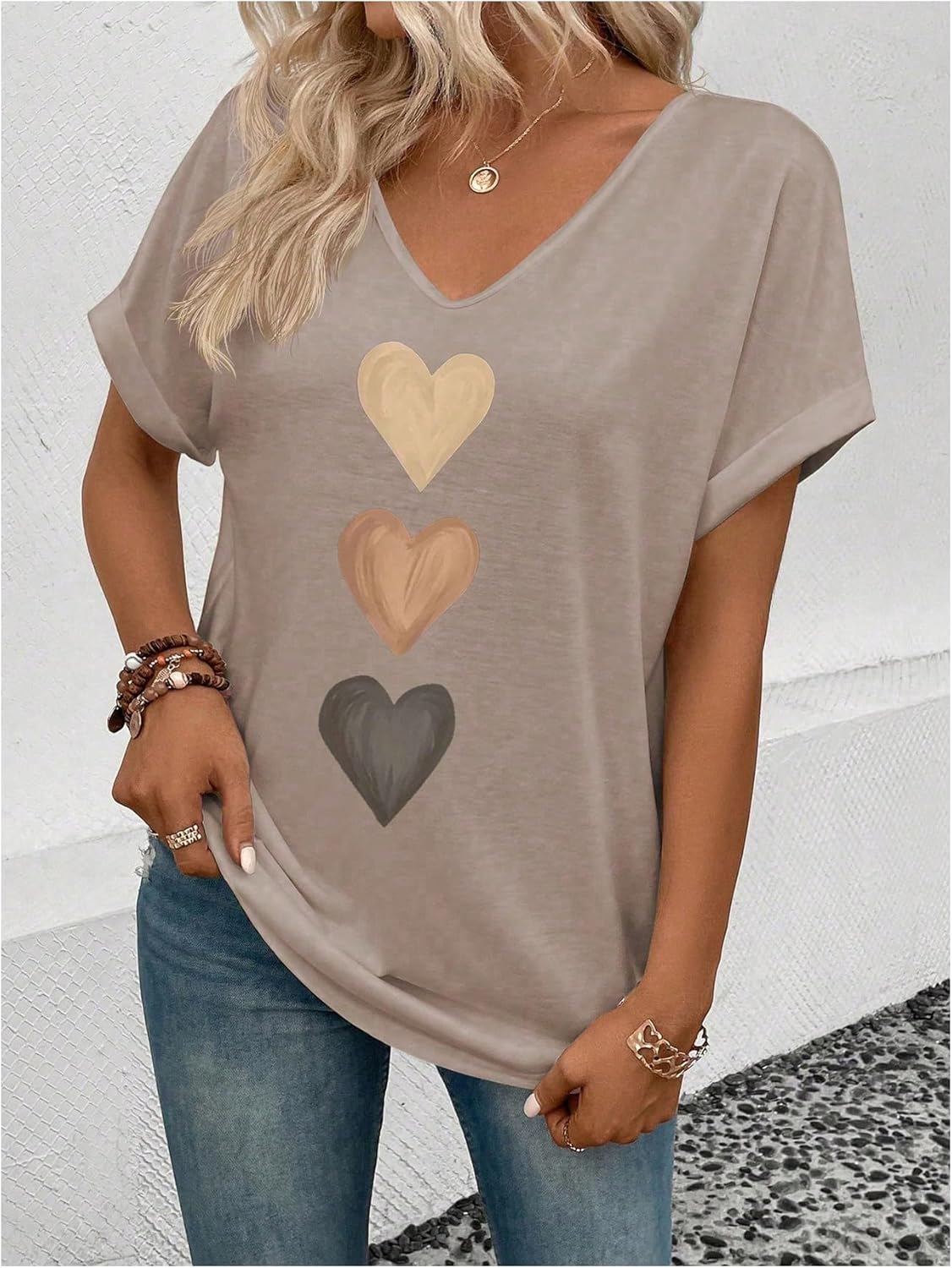 SOLY HUX Women's V Neck Short Sleeve T Shirts Heart Graphic Tees Summer Classic Tops - Image 2