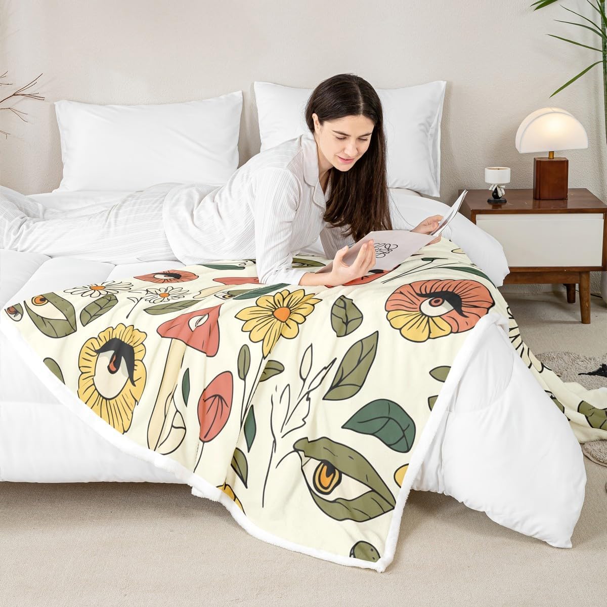 Cute Mushroom Sherpa Blanket Retro Boho Floral Throw Blanket Cartoon Trippy Hippie Flowers and Eyes Fuzzy Blanket Soft Decor Abstract Nature Plants Plush Blanket for Sofa Bed Couch 40x50 Inch