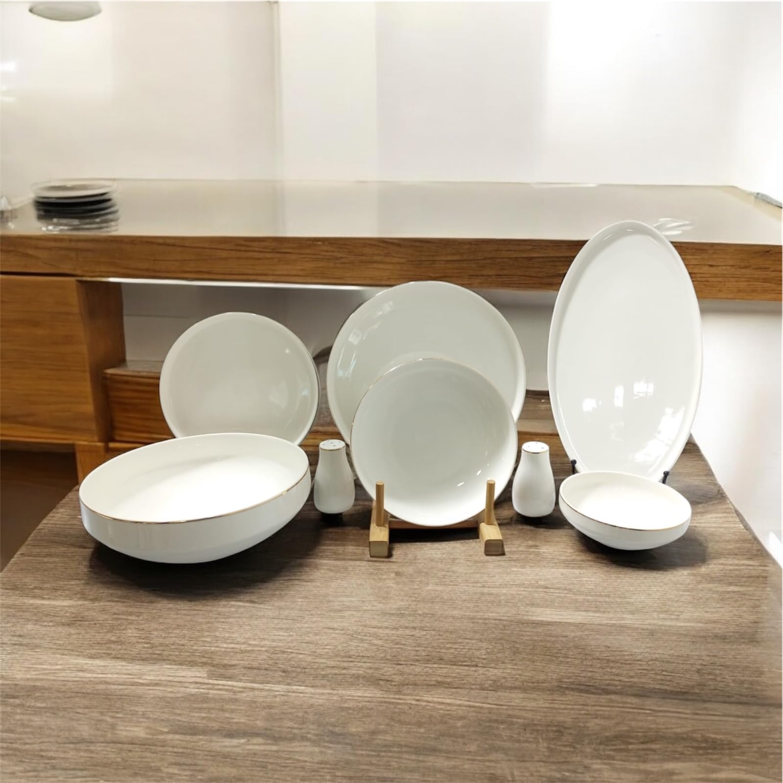 29-Piece Porcelain Dinnerware Set for 6, White Crockery with Gold Rim, Scandinavian Style Plates & Bowls, Luxury Tableware Collection