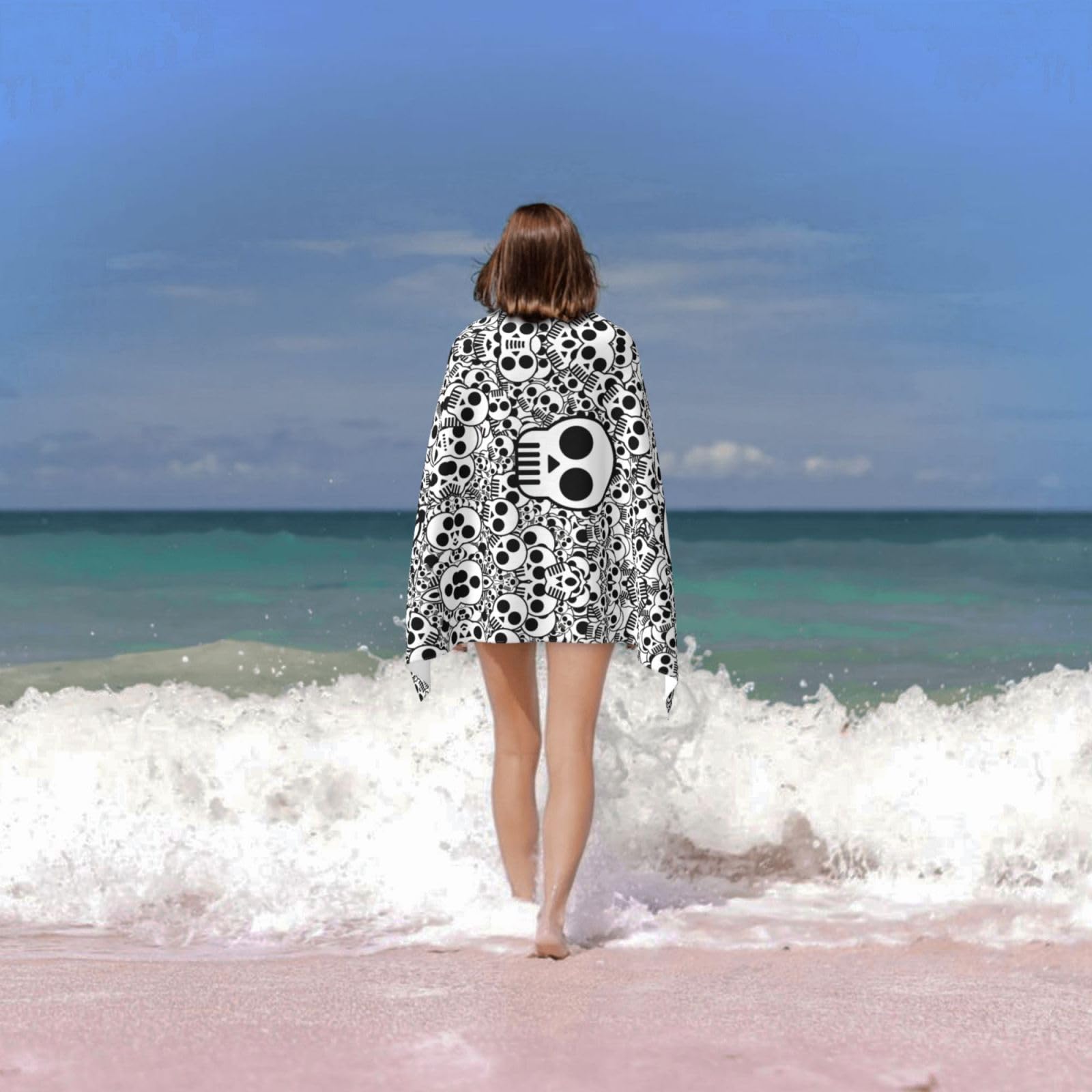 Oversized Beach Towel With Skull Print – Quick Dry Microfiber Blanket For Beach & Travel