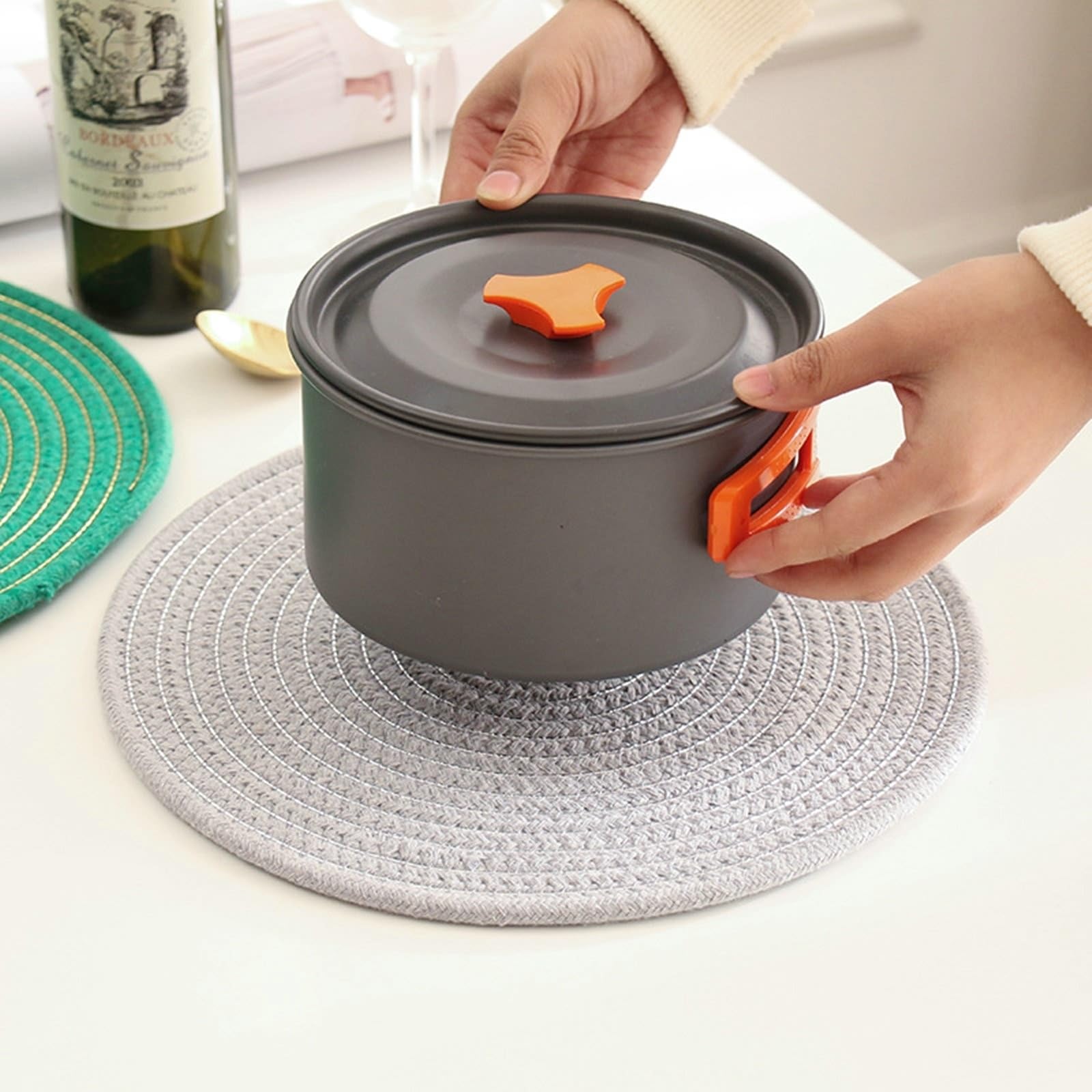 Placemat zestaw 8 podkładek stołowych, srebrno-szaro-srebrny, okrągły, 30 cm, do kuchni i jadalni