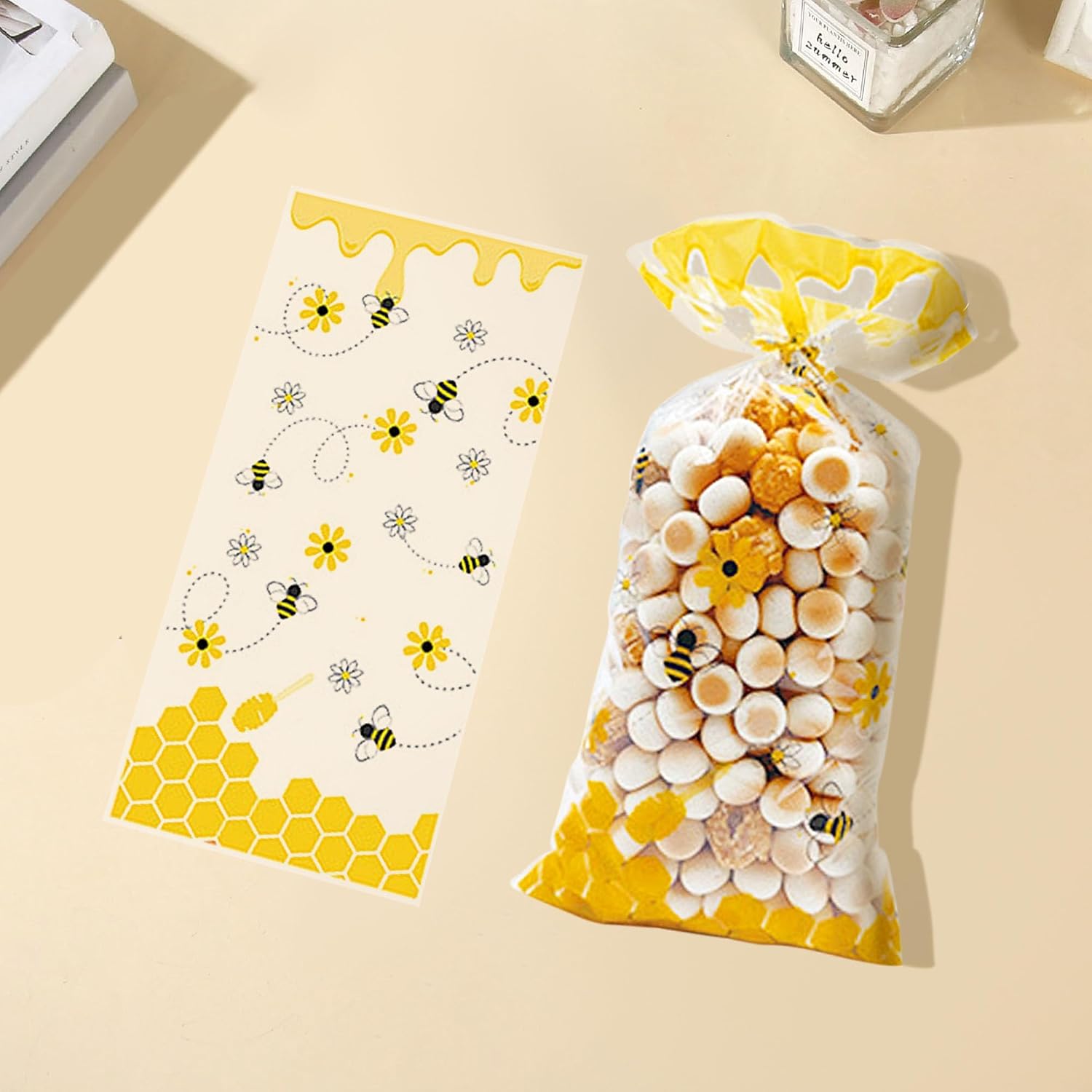 JazSwirl Bee Cellophane Bags, 50 Pcs Bee Treat Clear Gift Bag for Gifts, Clear Bumblebee Bees Gift Wrap Cellophane Bags, Cello Small Plastic Treats Bag with Ties