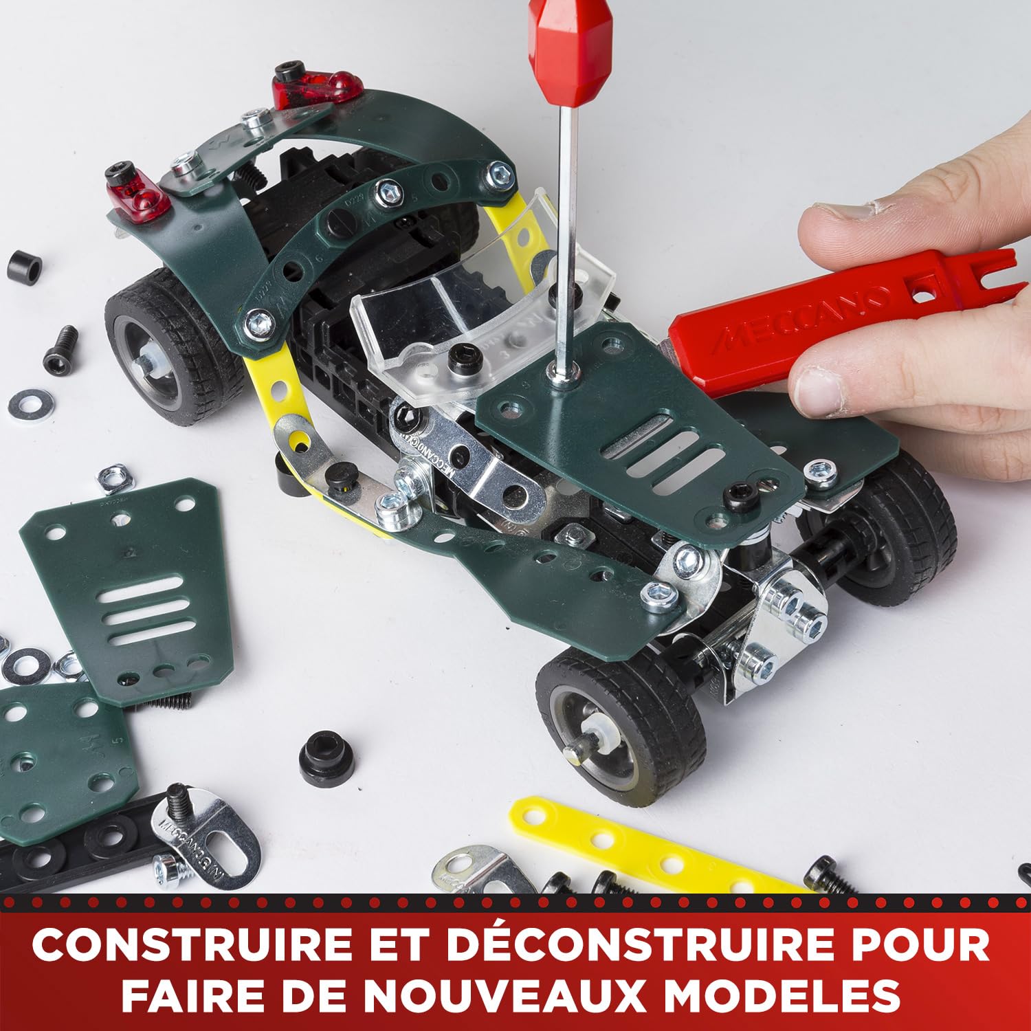Bandai - Meccano Cabriolet Rétro Friction - Coffret de Construction 5 Modèles - 225 pièces, moteur rétro-friction, outils, notice - Kit Activité assemblage voiture - Jouet Enfant 8 ans et + - APM20102