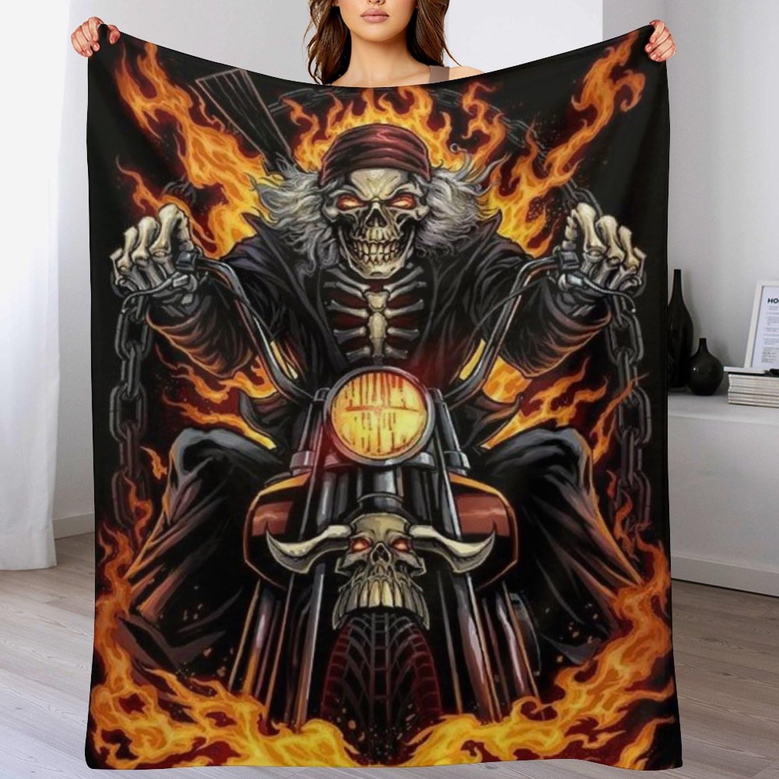 Plaid gothic crâne, le cadeau original avec cette couverture polaire douillette