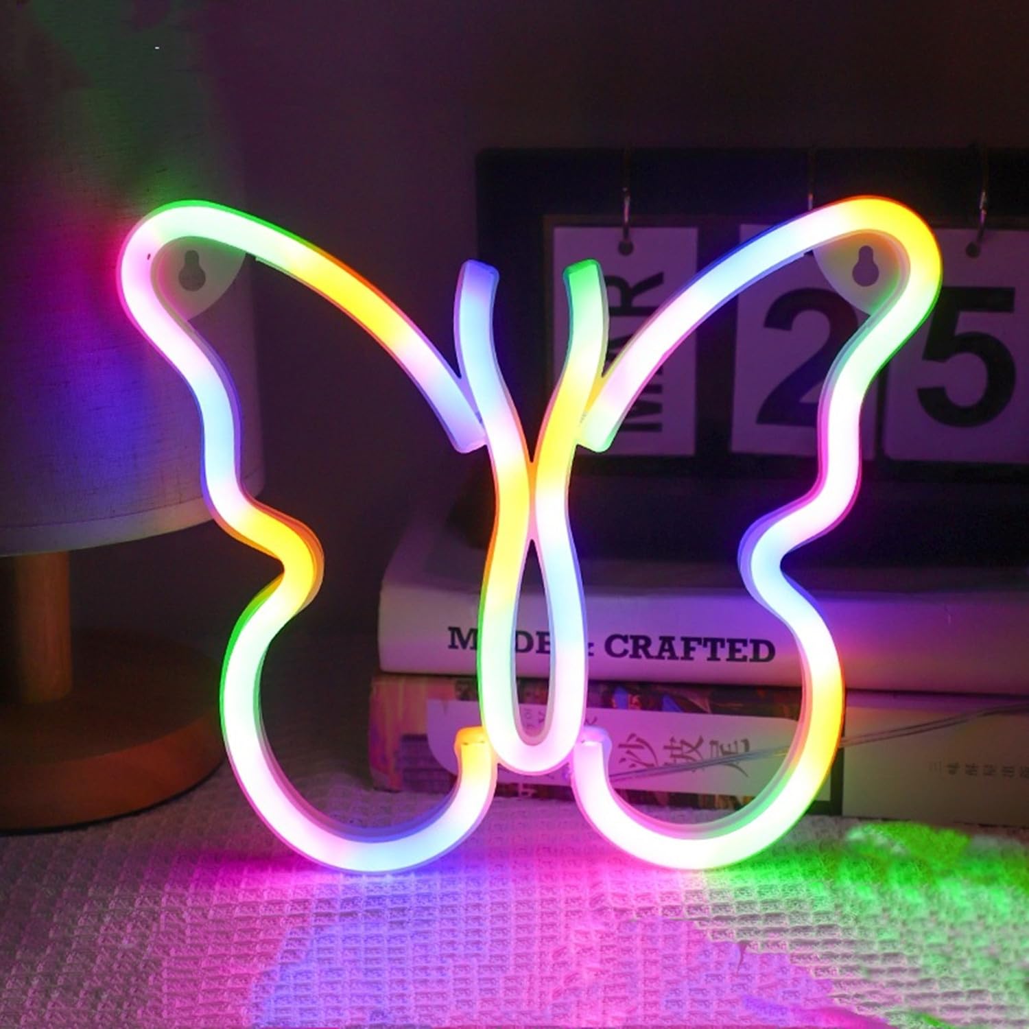 Neon Butterfly Sign Battery Powered Butterfly LED Neon Night Light, USB Operated Wall Decor Butterfly Neon Light for Home Decor Living Room Bar Party Best Creative Gift