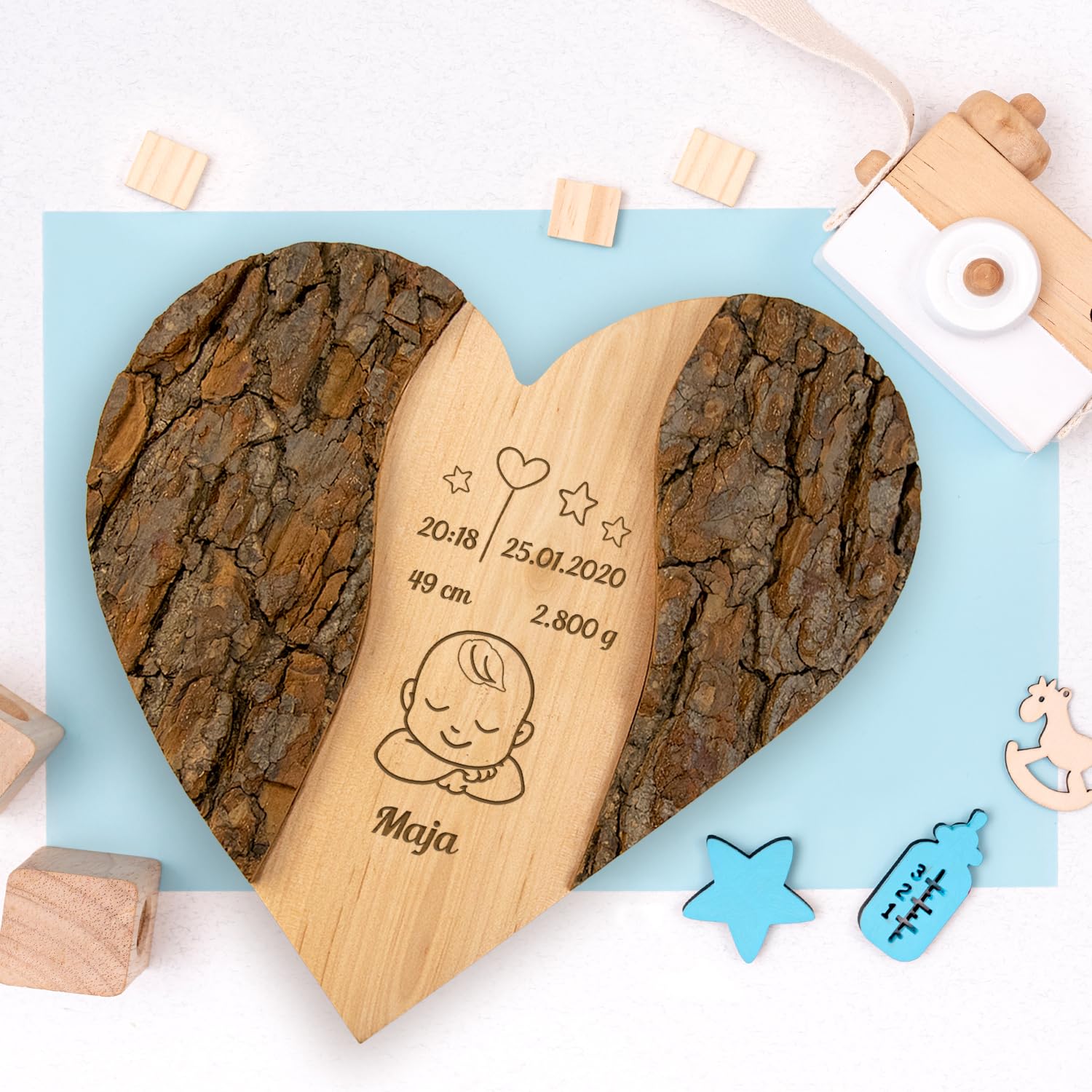 Holz Herz mit Gravur als personalisiertes Geschenk für Eltern I Individuell anpassbar I Geschenke zur Geburt für Mama und Papa I Geburtstagsgeschenk für die Großeltern