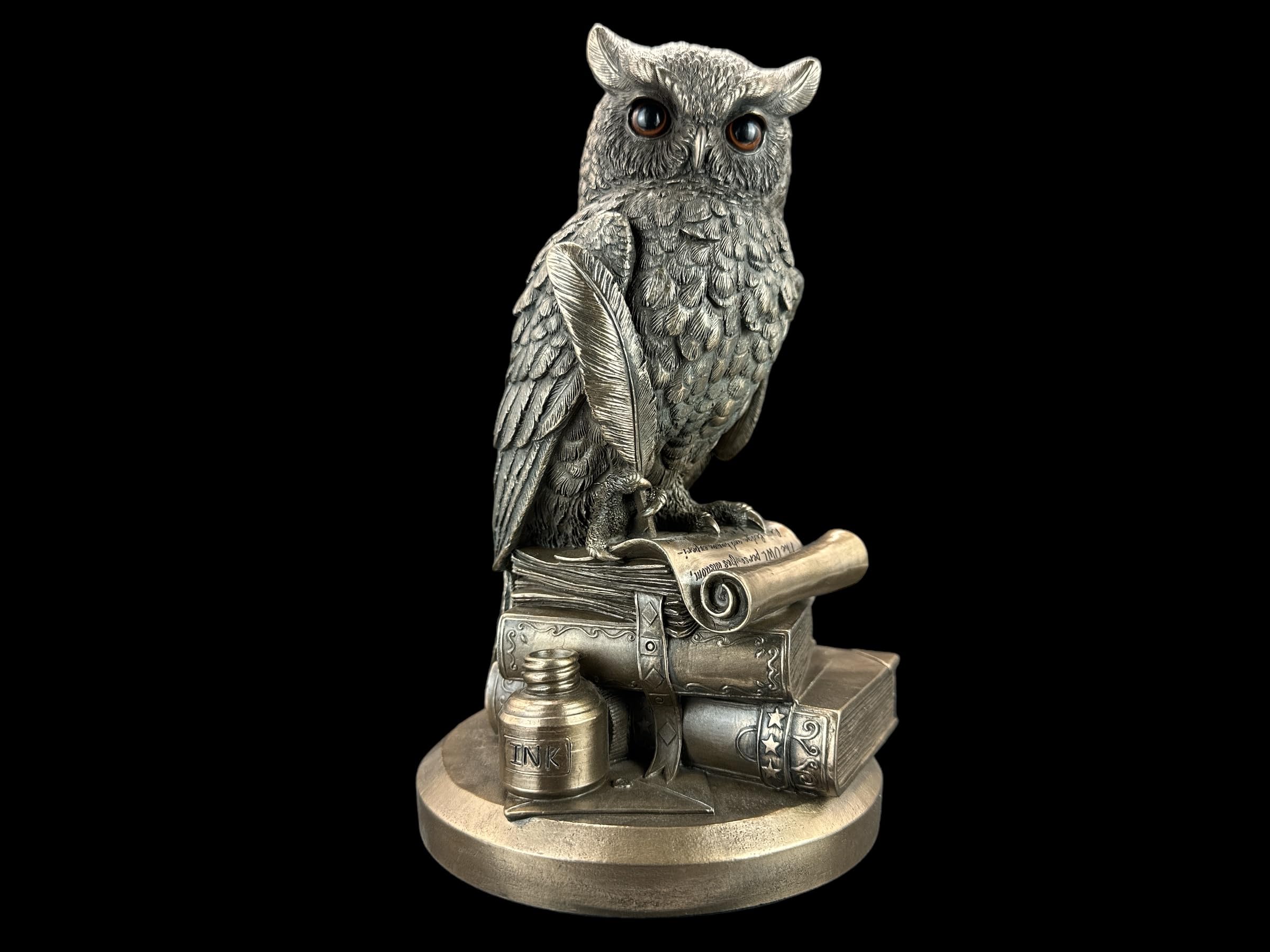 57 SPECIAL REPLICAS Rzeźba dekoracyjna ogromna sowa mądrości na książkach figurka z brązu jako prezent do salonu, dekoracja figurki, dekoracja