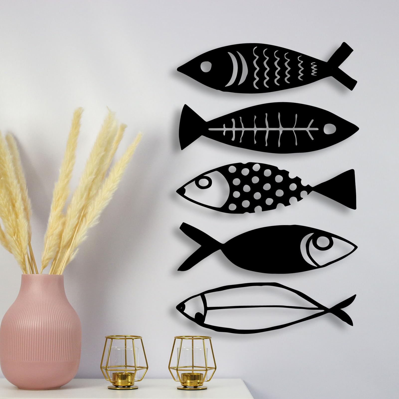 DUOOLN Metal Wall Art Decor,5PCS Fish Family, Iron Modern Marine Iron Minimalist Sculpture Hanging Sign, Rustic Home Decorative Artwork for Indoor Outdoor Kitchen Bathroom Patio Pool Porch-13.7x3.9in
