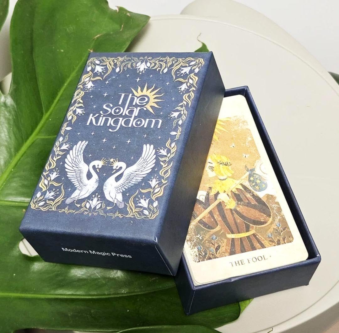 Amazon.co.jp: ソーラーキングダムタロットカード 格好良くて