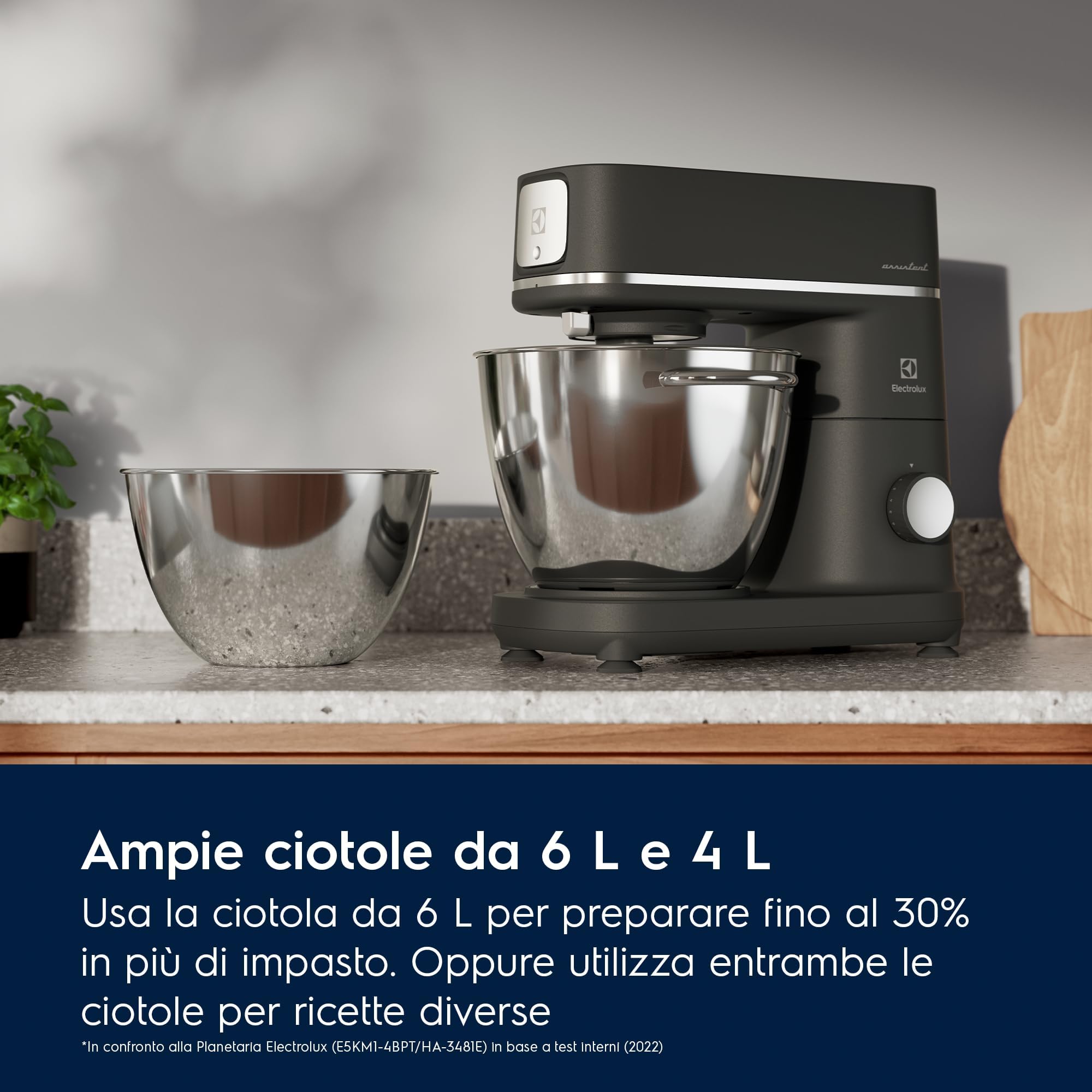 Electrolux, Impastatrice Planetaria E6KM1-4BPT, Robot da Cucina Multifunzione 1200 W, Ciotole da 6 e 4 L, LED Integrato, Coperchio PerfectRiseLid, Accessori Completi, Nero