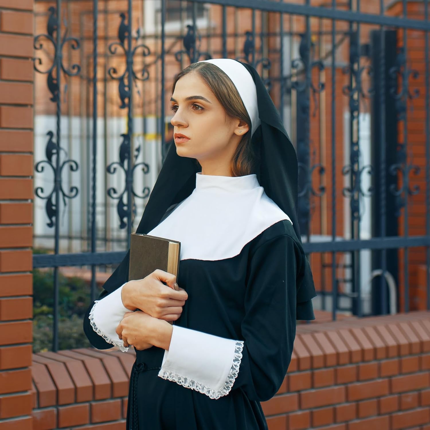 Nun Headpiece Costume, Elegant Nun Habit Cap Costume Accessory for Women, Nuns Veil Costumes for Halloween Cosplay Party, Nuns Headpiece Accessories (Black and White)