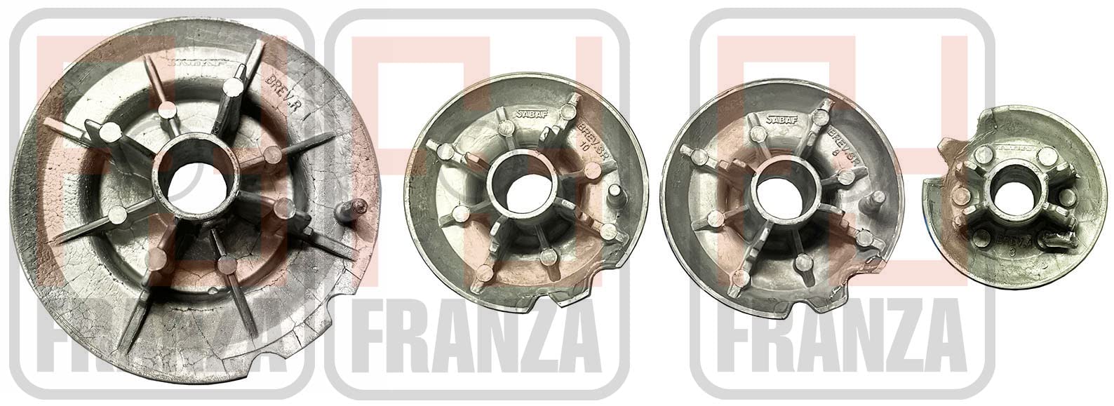 Ariston Indesit - Kit 4 bruciatori Sabaf completi di anelli e piattelli spartifiamma per cucina piano cottura 4 fuochi - Made in Italy - AR03