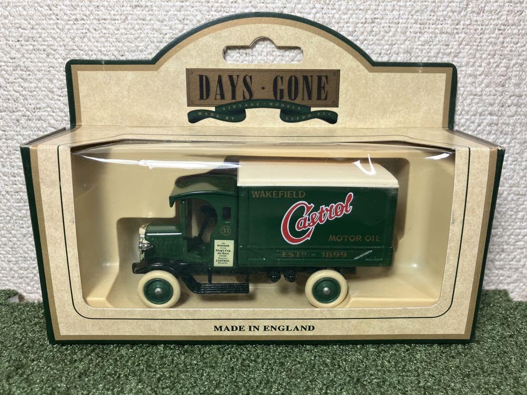 超美品　DAYS GONE ミニカー　キッチンカー　TAXI 等16個 超美品 DAYS GONE ミニカー キッチンカー TAXI 等16個