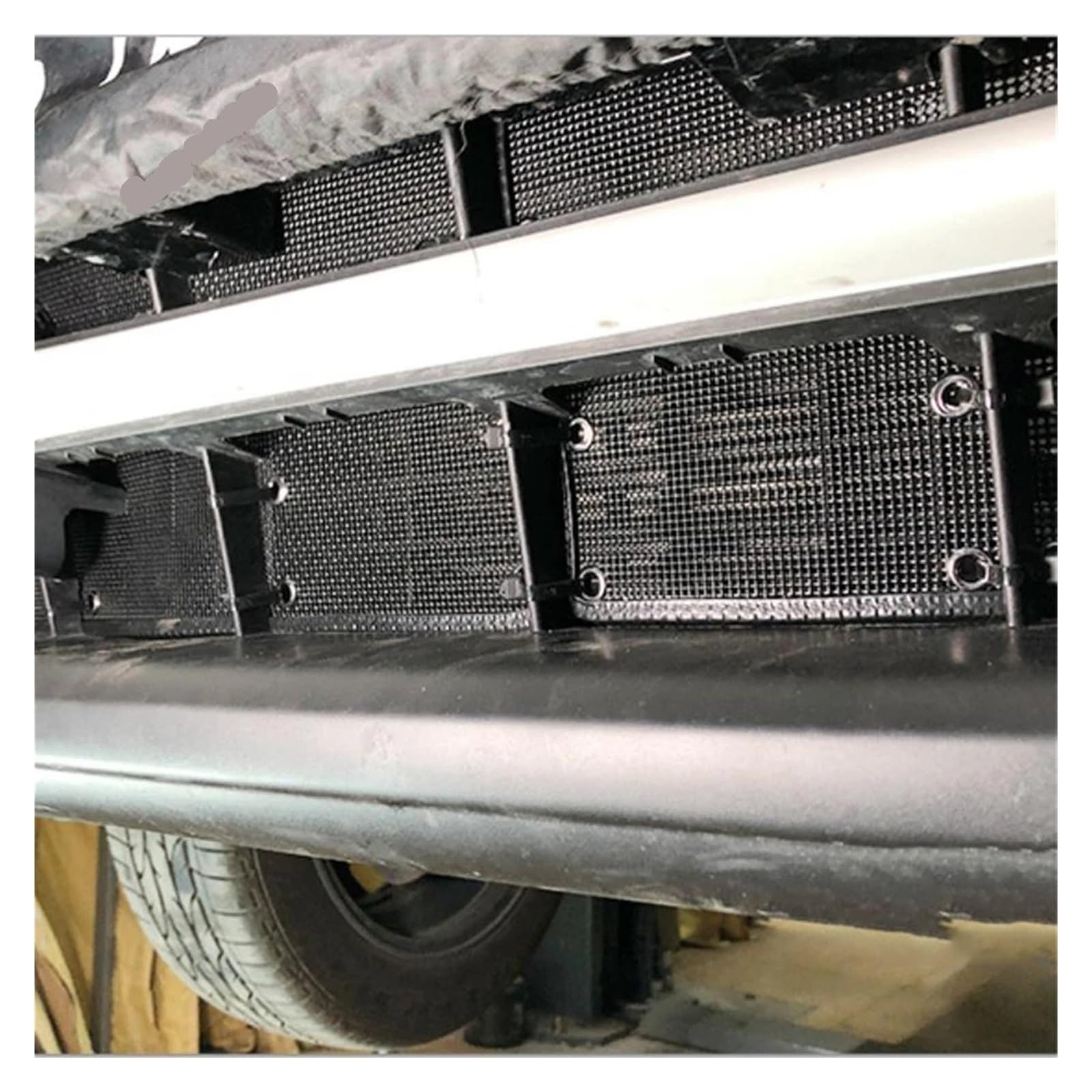 Siatka chroniąca przed owadami Wkładka dla przedniego grilla