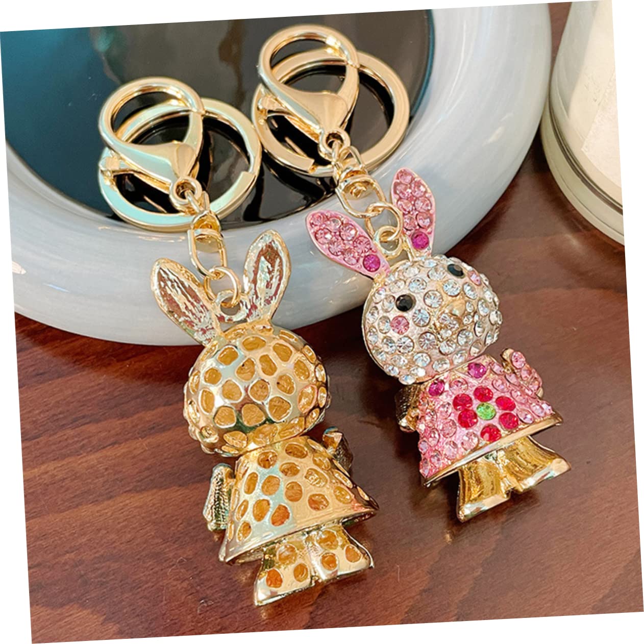 バッグチャーム キーリング うさぎ キーホルダー 2個セット Amazon.co.jp: [Operitacx] 2個ウサギキーホルダー 女性用 キーリング