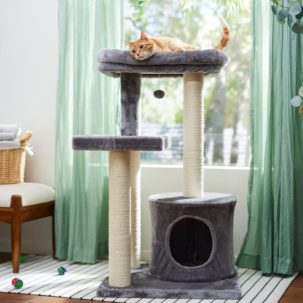 OWNA Paradise Cat Tree with Hanging Toys Each Post is