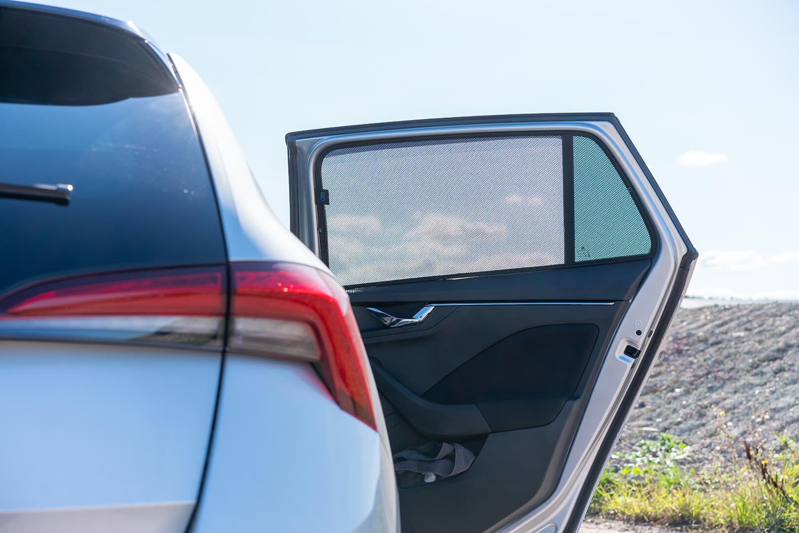 Zestaw osłon samochodowych kompatybilnych z Skoda Scala HB 5-drzwiowy 2019- (6-częściowy)