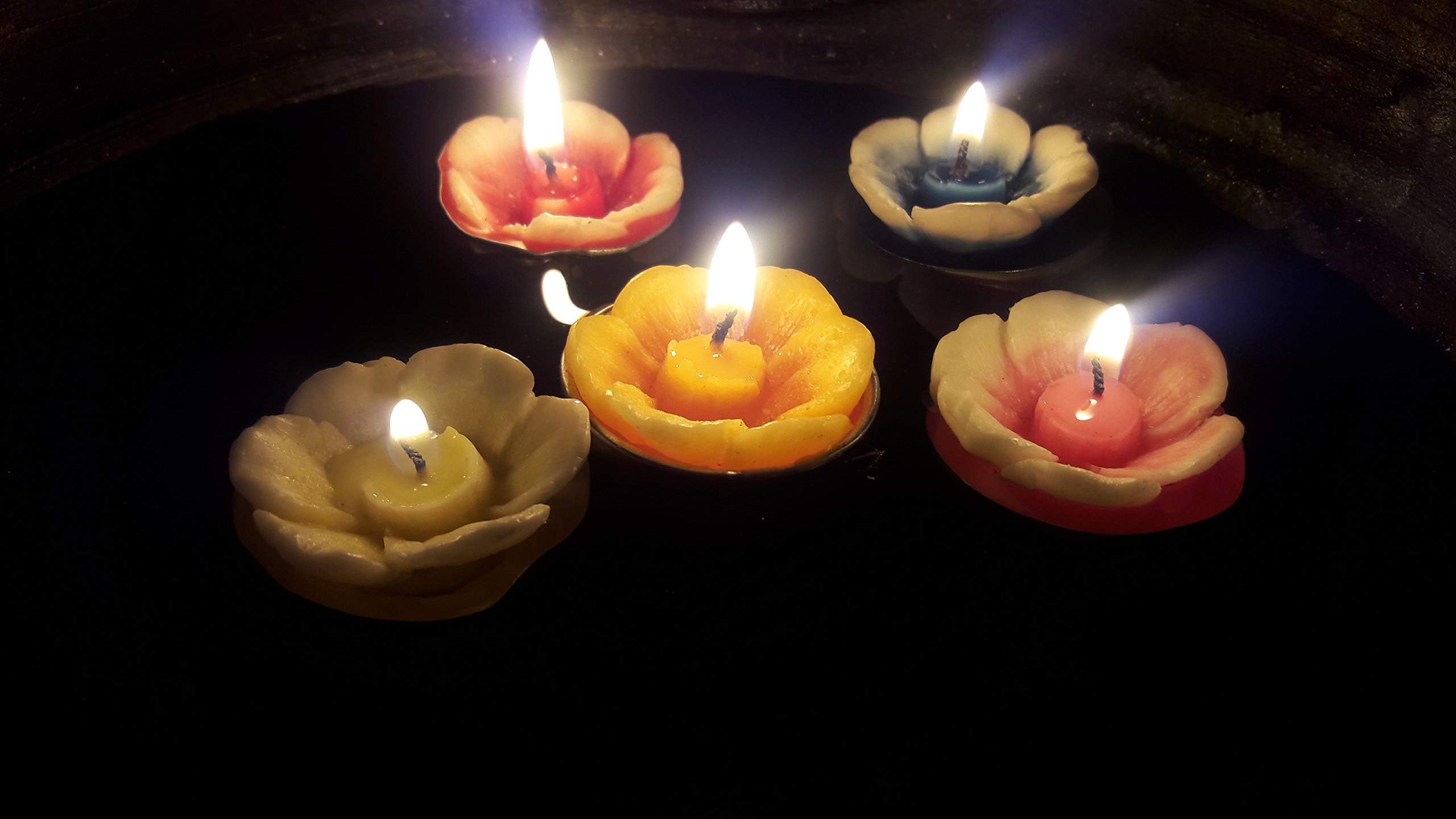 Blizy colors Poppy Flower Shaped Floating Candles (Multicolour)