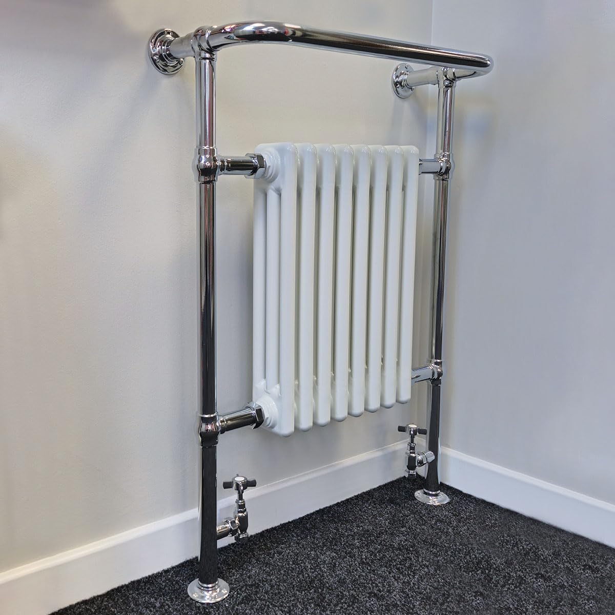 Lux Heat Chrome & White Traditional Floor-Mounted Towel Radiator 945mm (H) x 675mm (W)