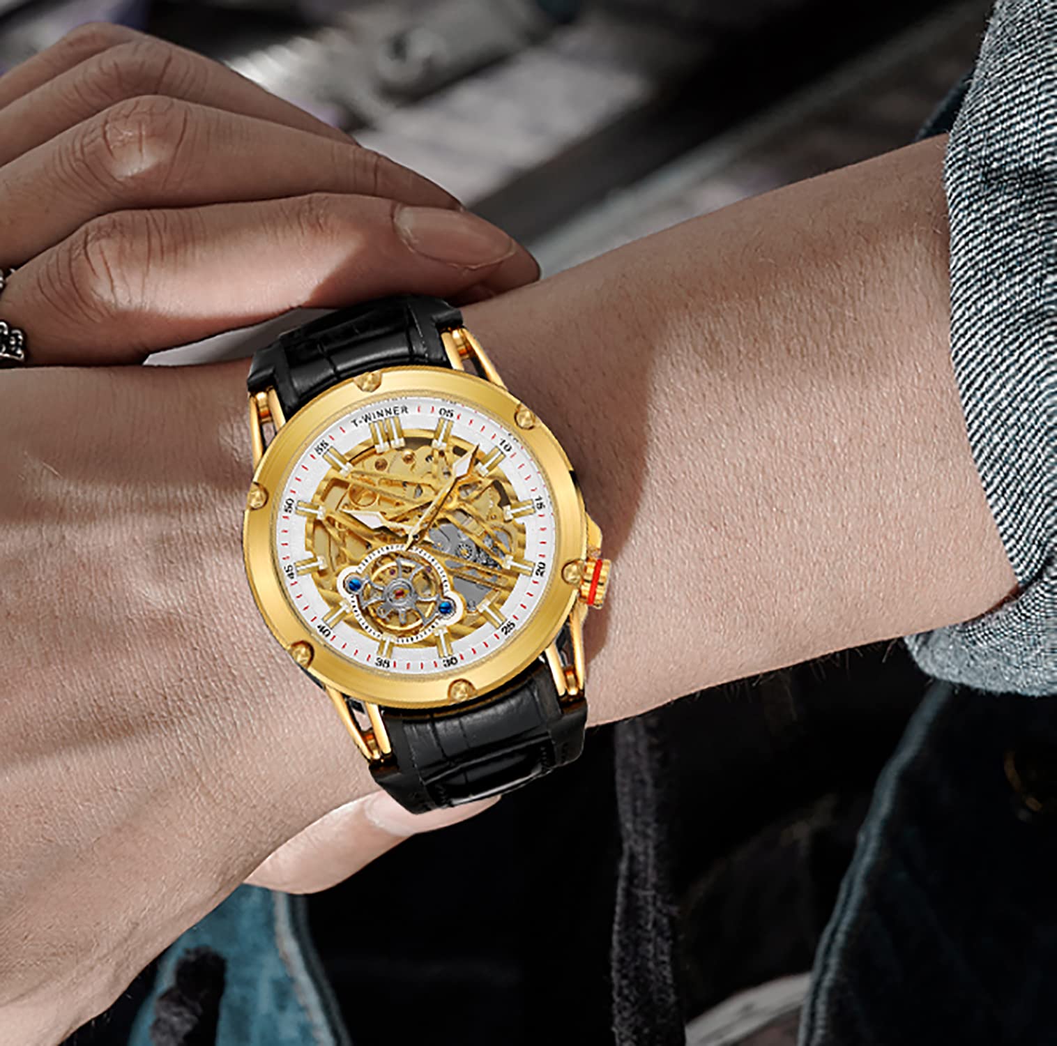 FORSINING Orologio da uomo automatico impermeabile con grande quadrante esotico Tourbillion Skeleton Watch