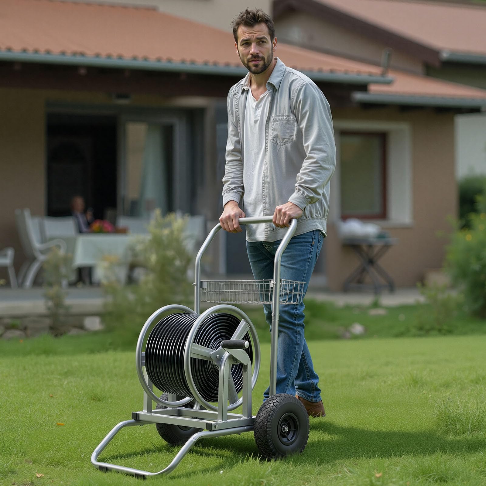 VEVOR Schlauchwagen, 6096/9144cm Gartenschlauchwagen, Schlauchtrommel mit Zwei Rädern, Griff & Aufbewahrungskorb, Schlauchaufroller mit doppeltem Verwendungszweck für Garten, Auto 675x610x900mm
