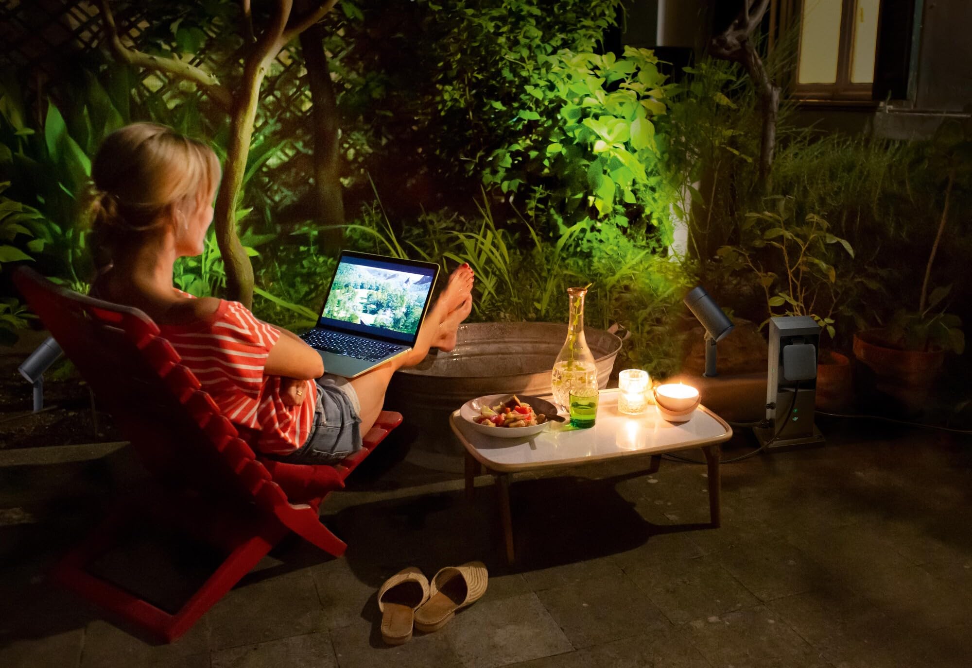 LEDVANCE SMART+ WiFi Outdoor Terminal EU avec répéteur intégré et 2 prises, blanc, 230 V, étend la zone WiFi extérieure, liaison d'appareils sans fil, contrôlable par application, garantie 3 ans, IP44